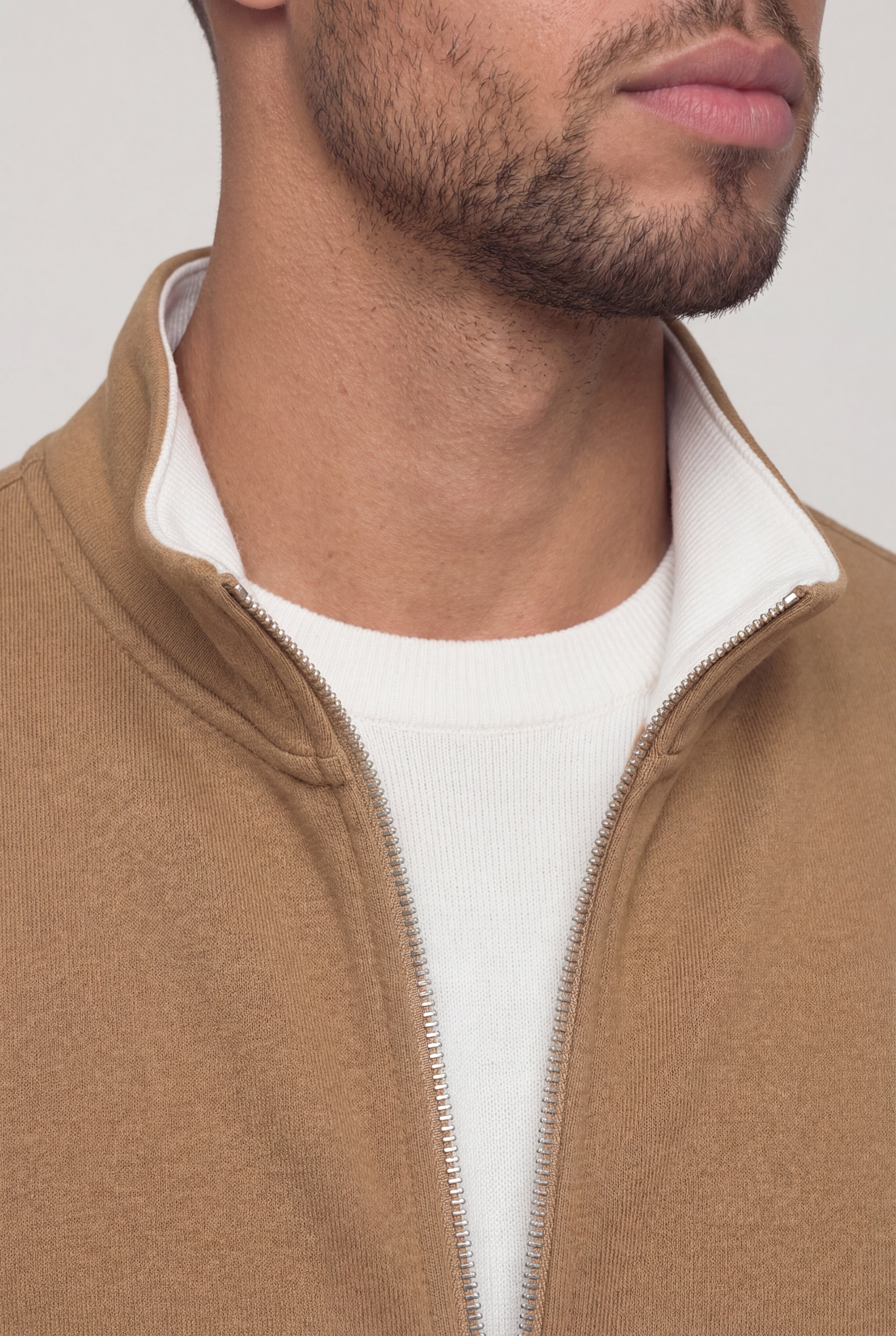 ARVETTO ZIP VEST – KHAKI