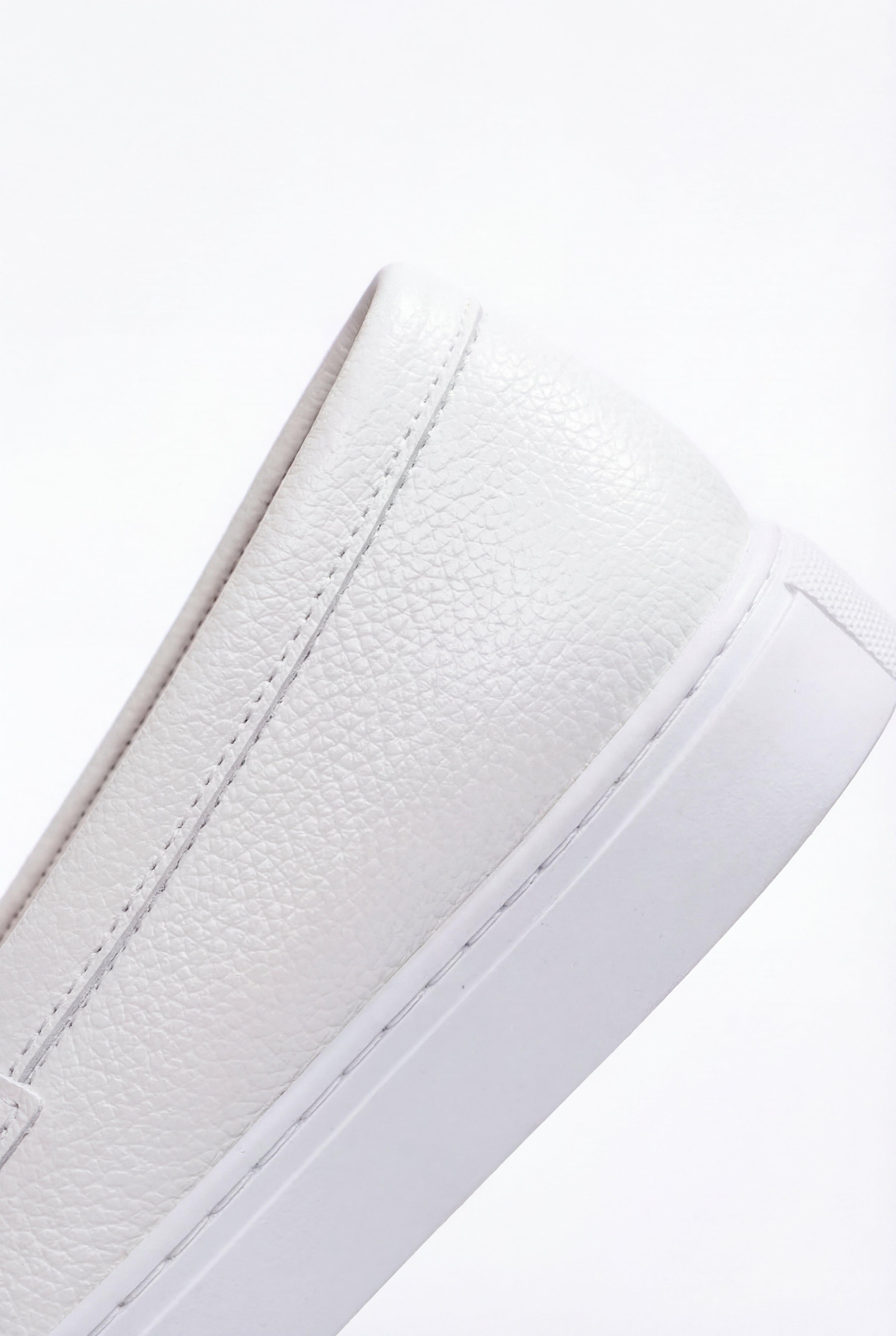 ARVON CLASSIC LOAFERS – WHITE