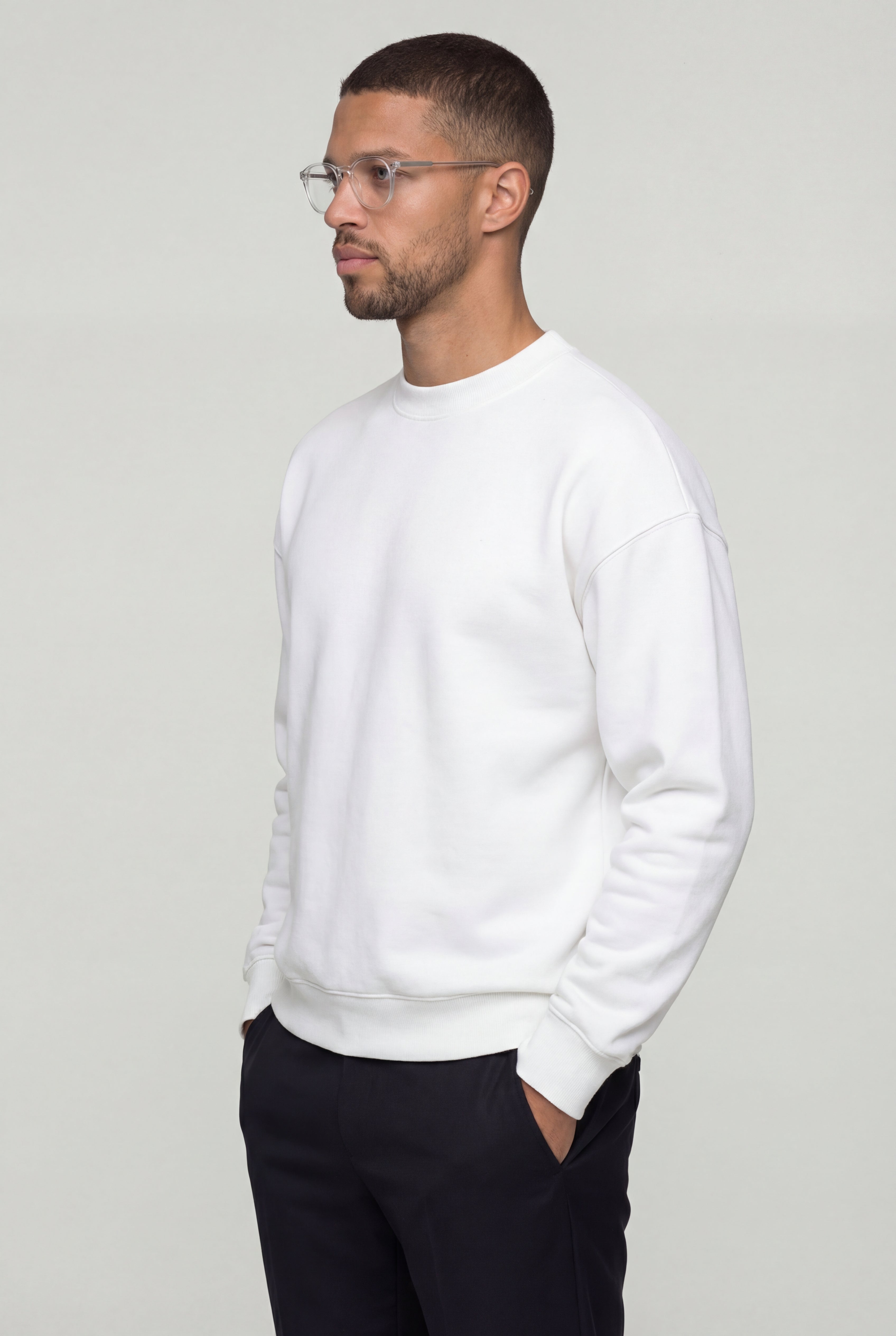 CALDERON CLASSIC SWEATER – WHITE