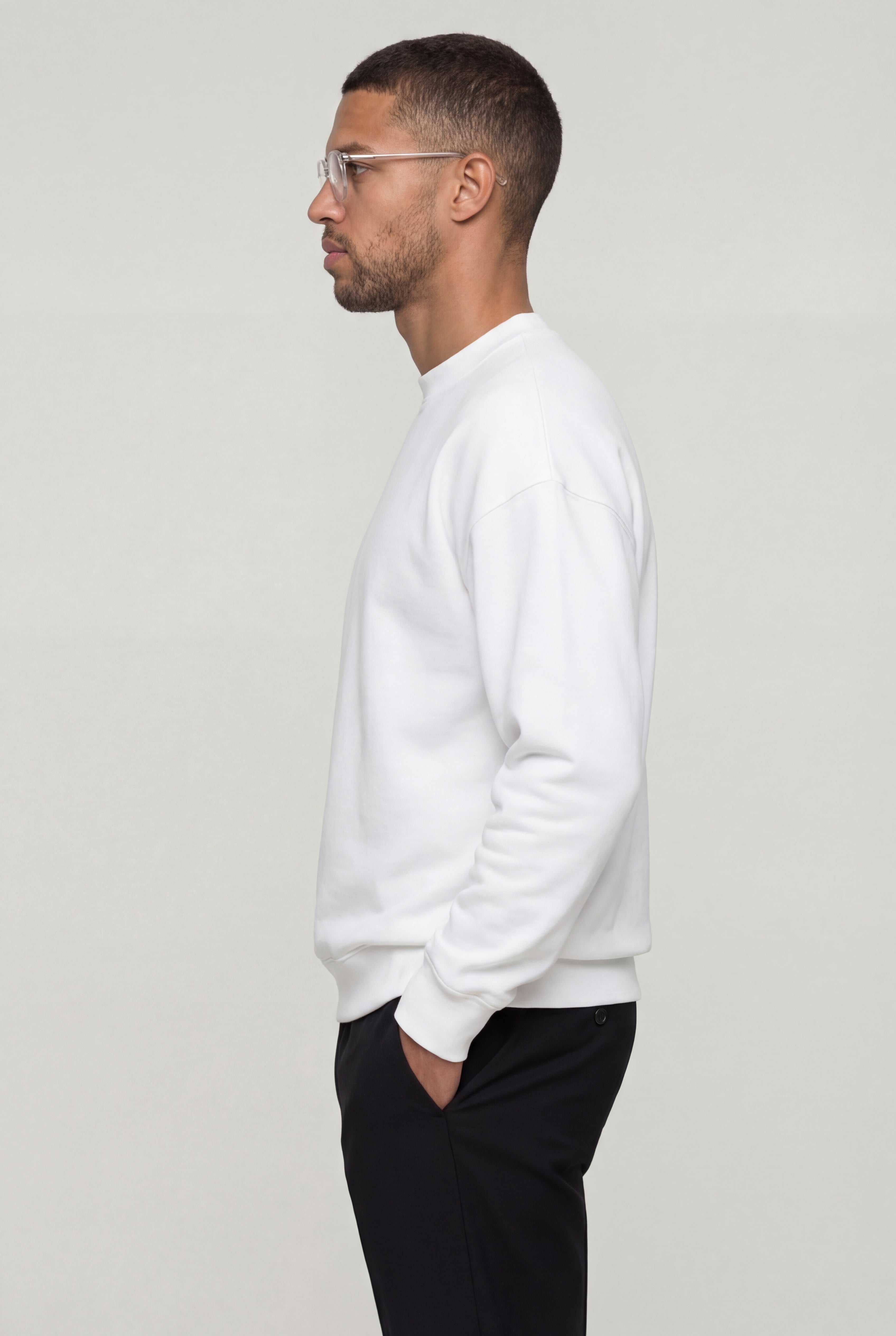 CALDERON CLASSIC SWEATER – WHITE