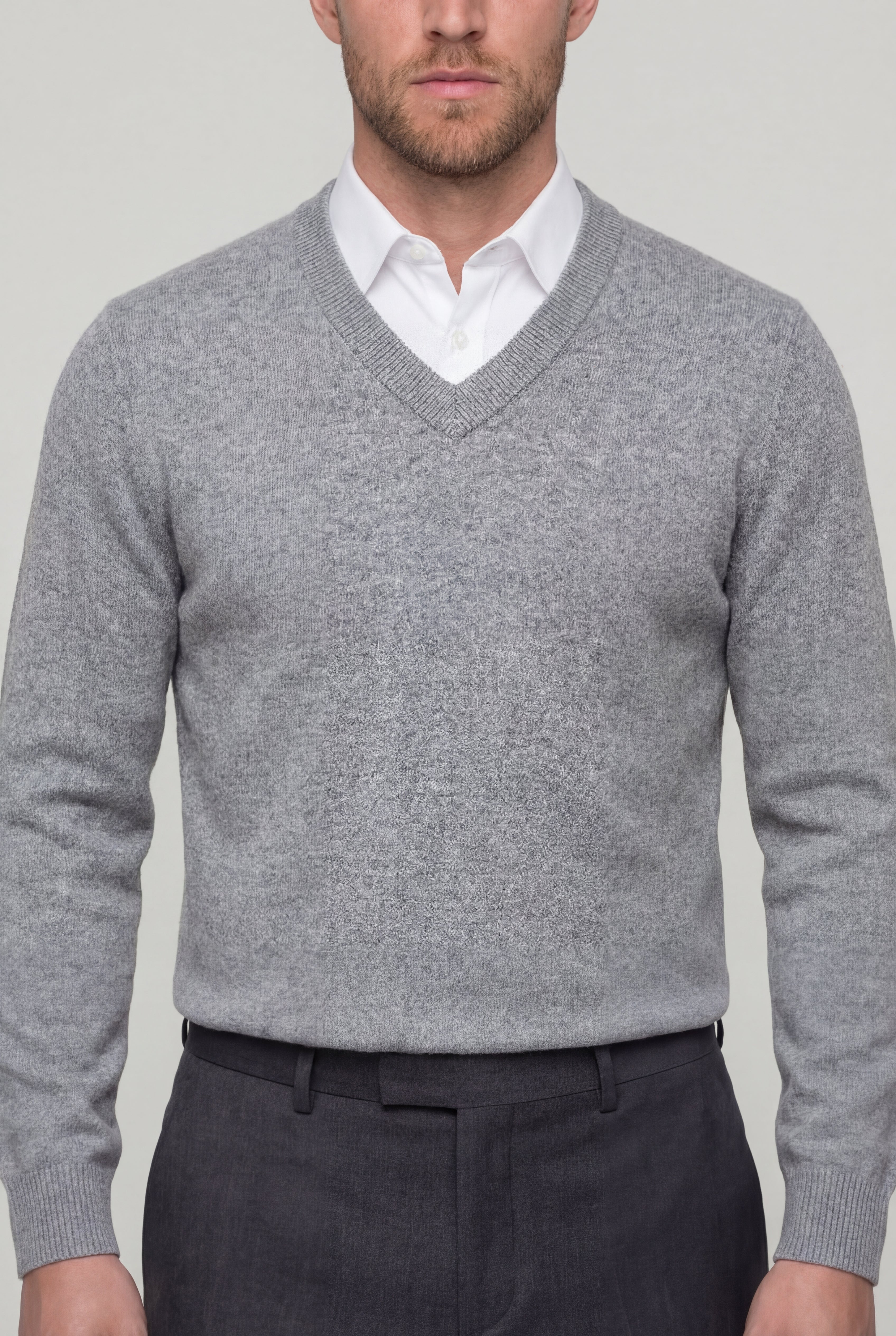 CALDREN WOOL V-NECK SWEATER – GRAY
