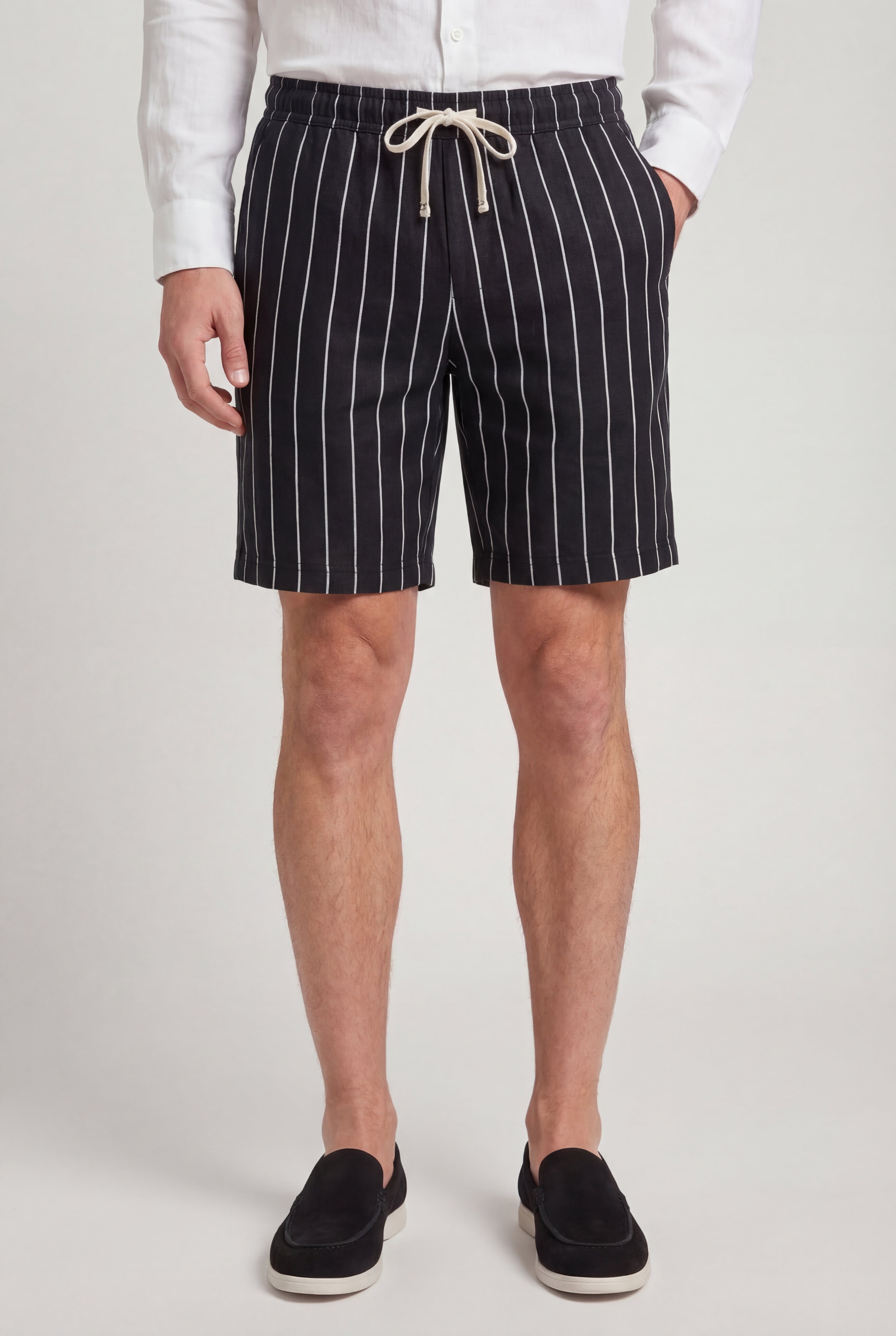 CALVAREL STRIPED LINEN SHORTS – BLACK