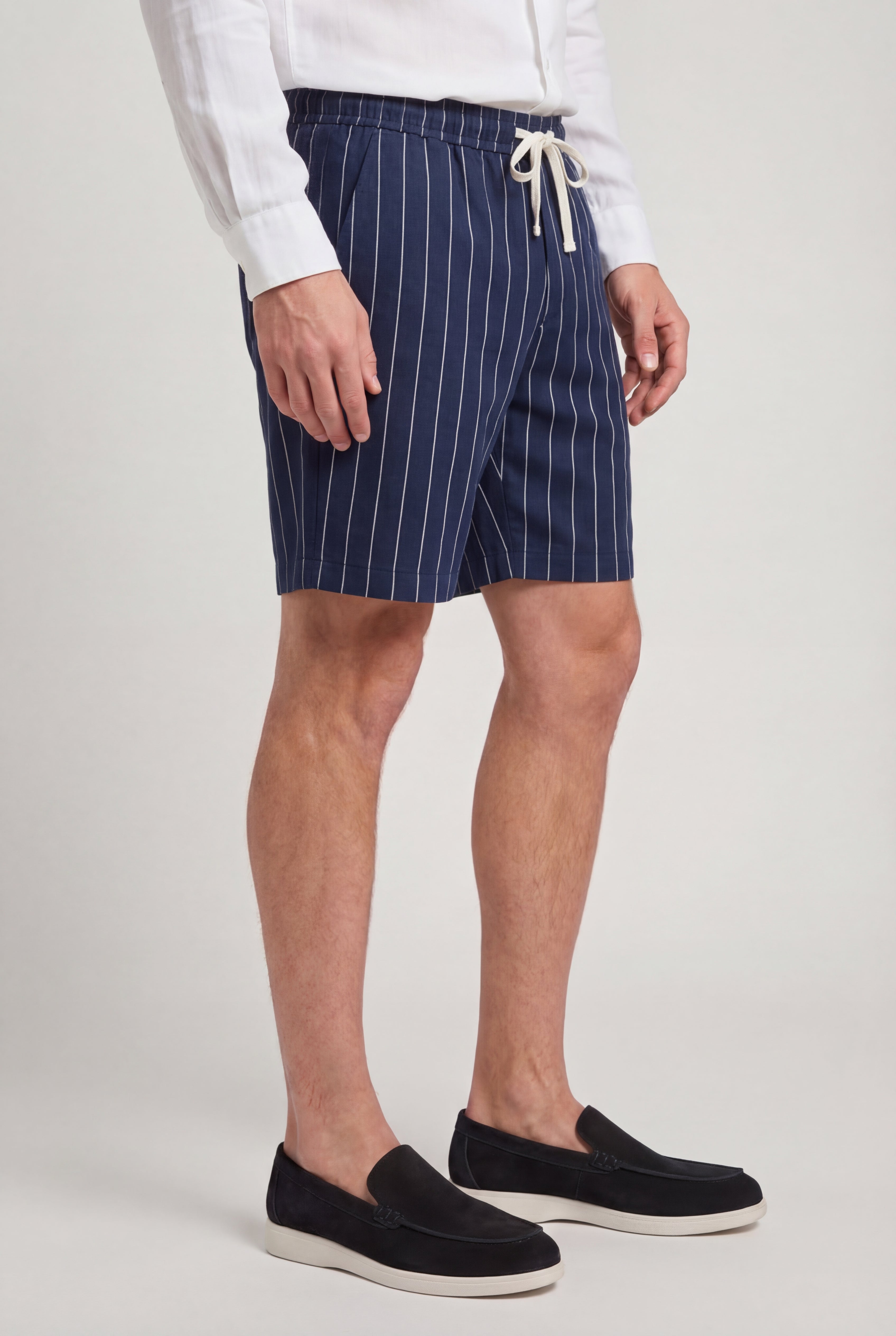 CALVAREL STRIPED LINEN SHORTS – NAVY