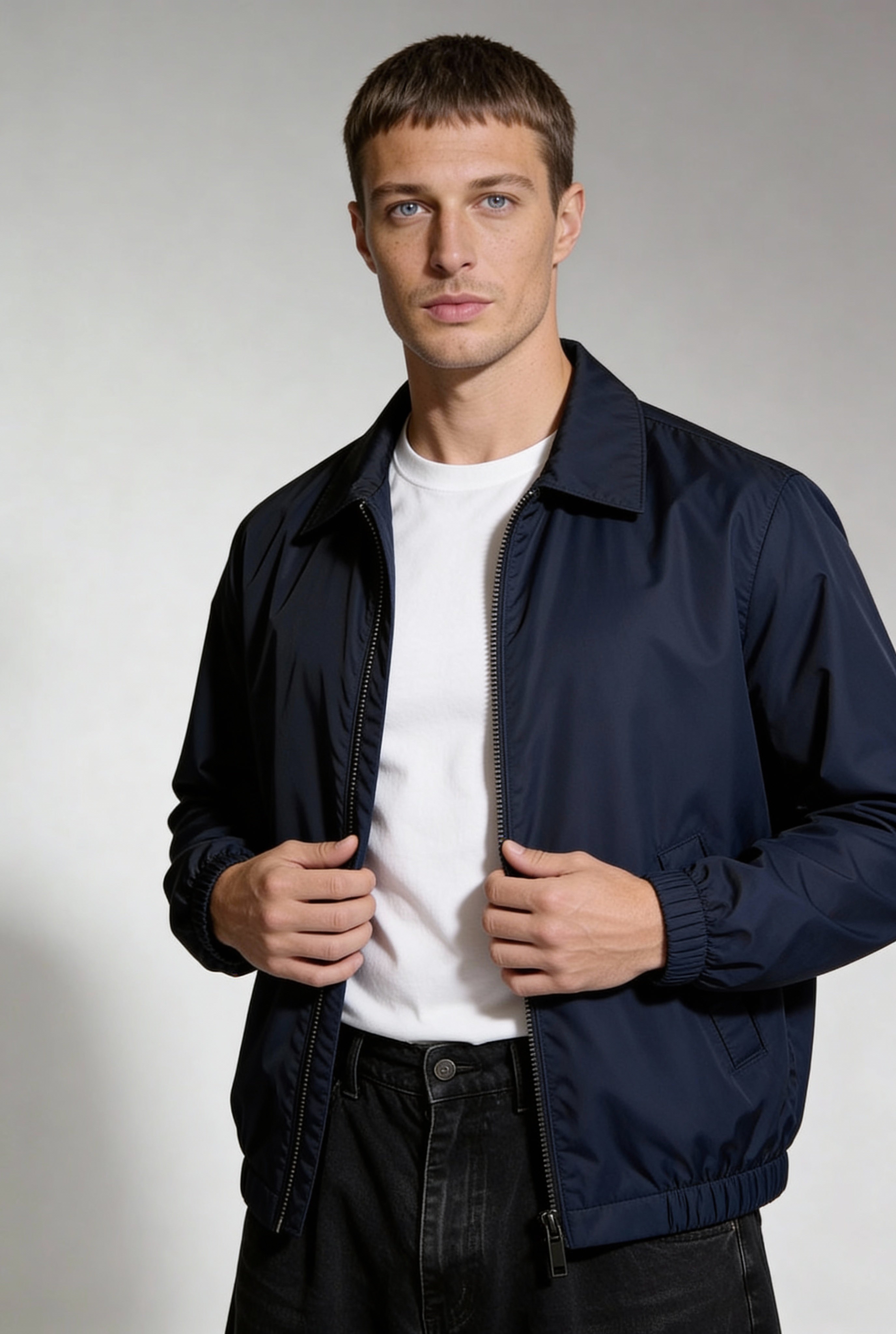 ELDRIC LIGHTWEIGHT FULL-ZIP JACKET – NAVY