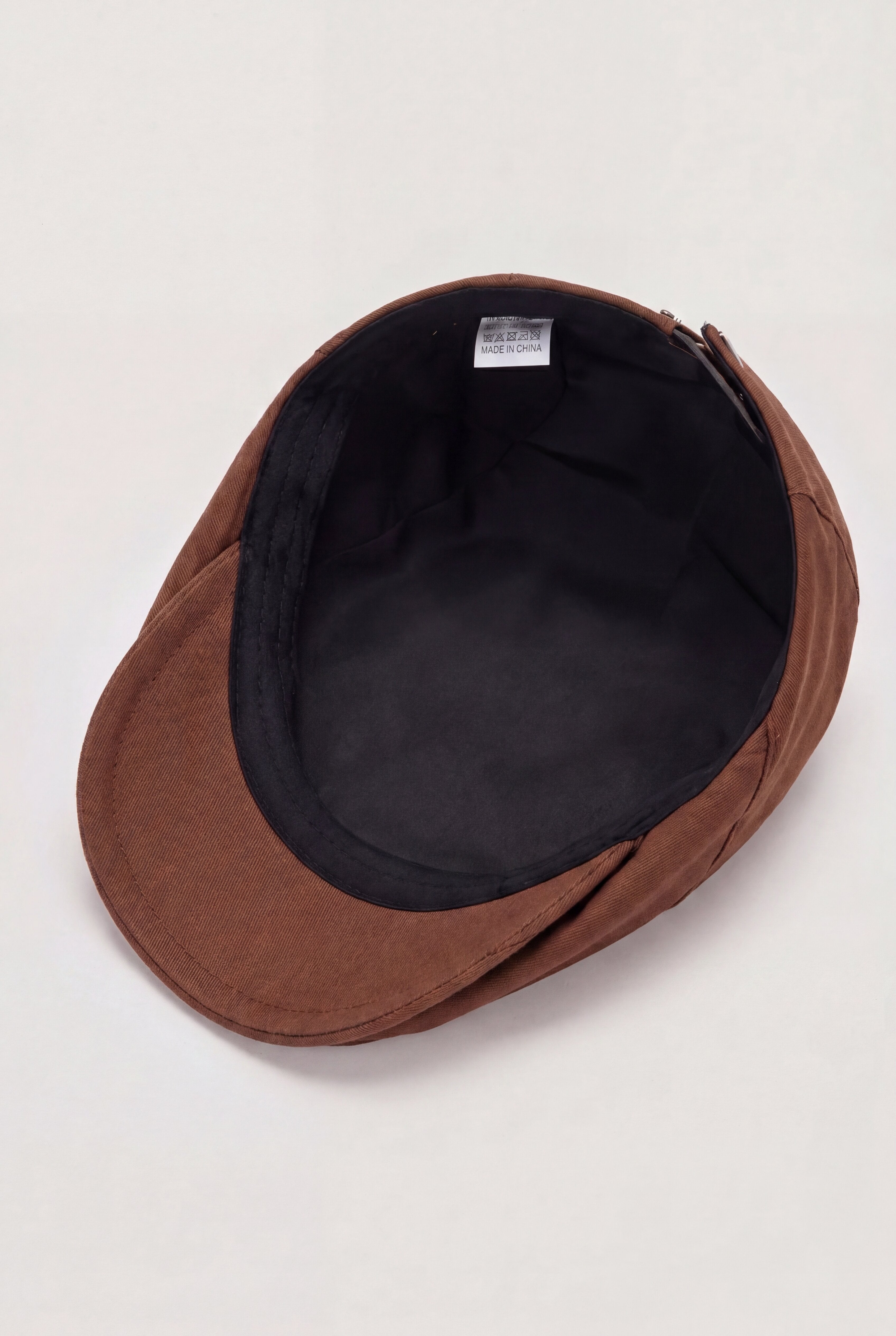 ELVANE FLAT CAP - BROWN