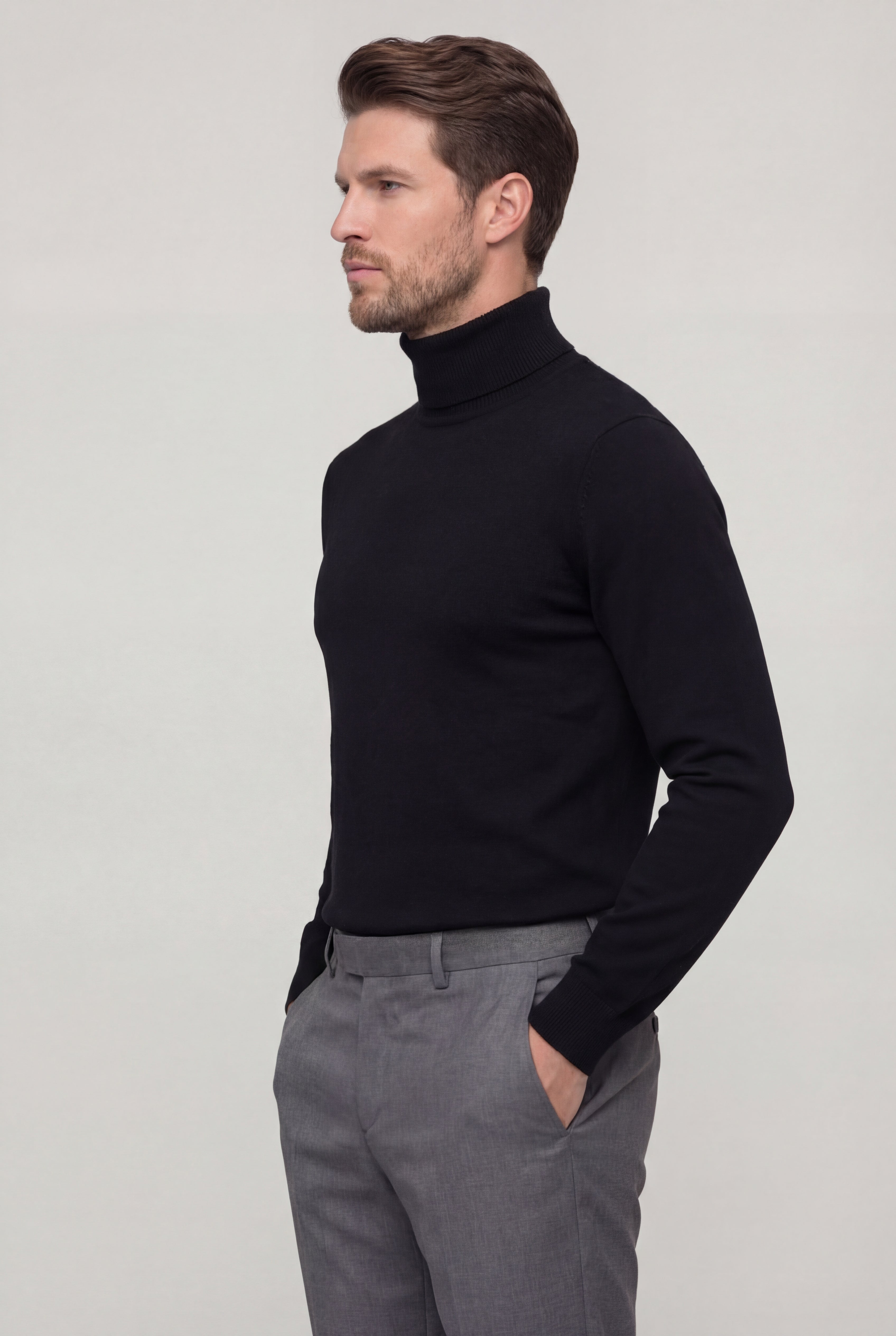ELVAREN TURTLENECK SWEATER – BLACK