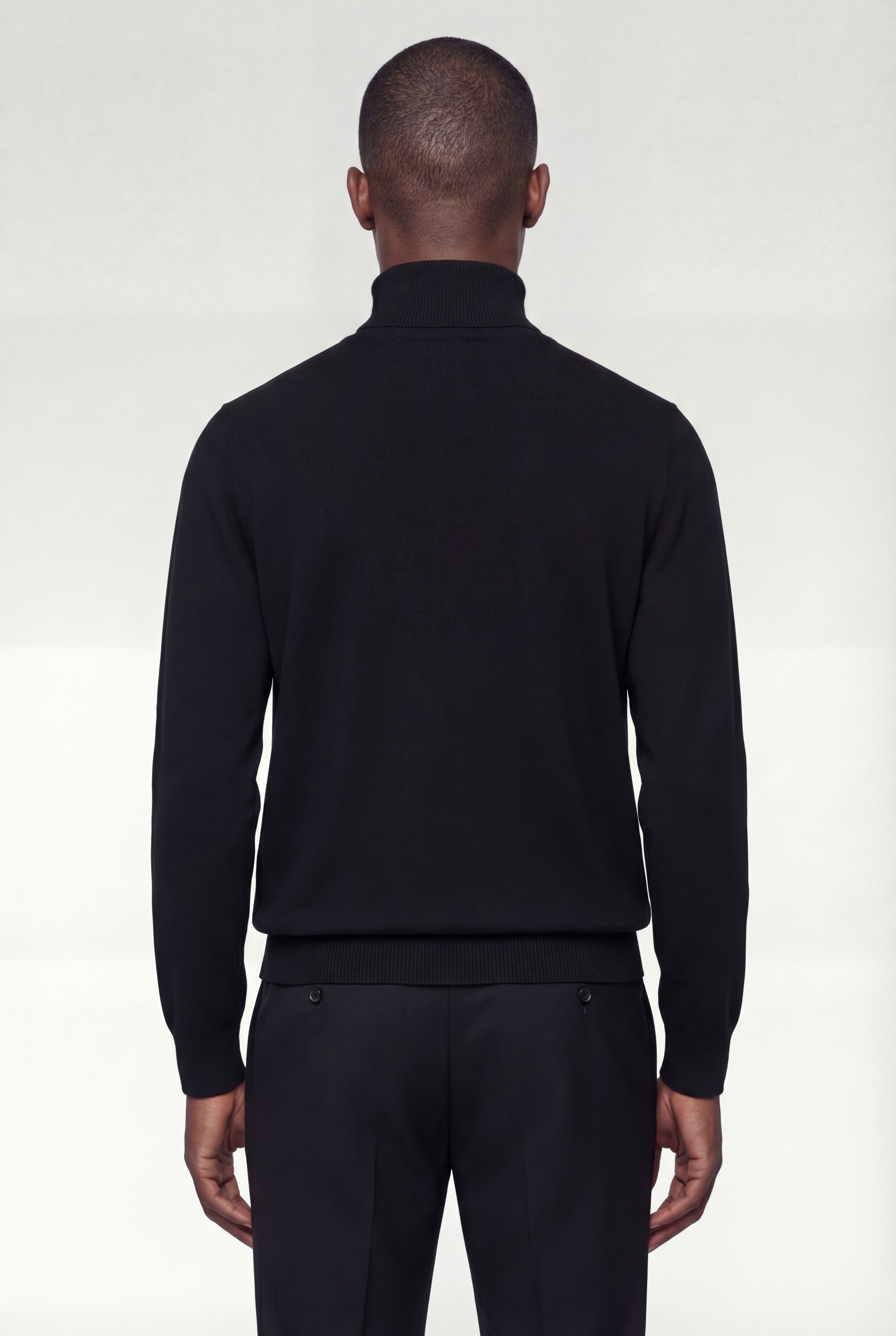 ELVAREN TURTLENECK SWEATER – BLACK