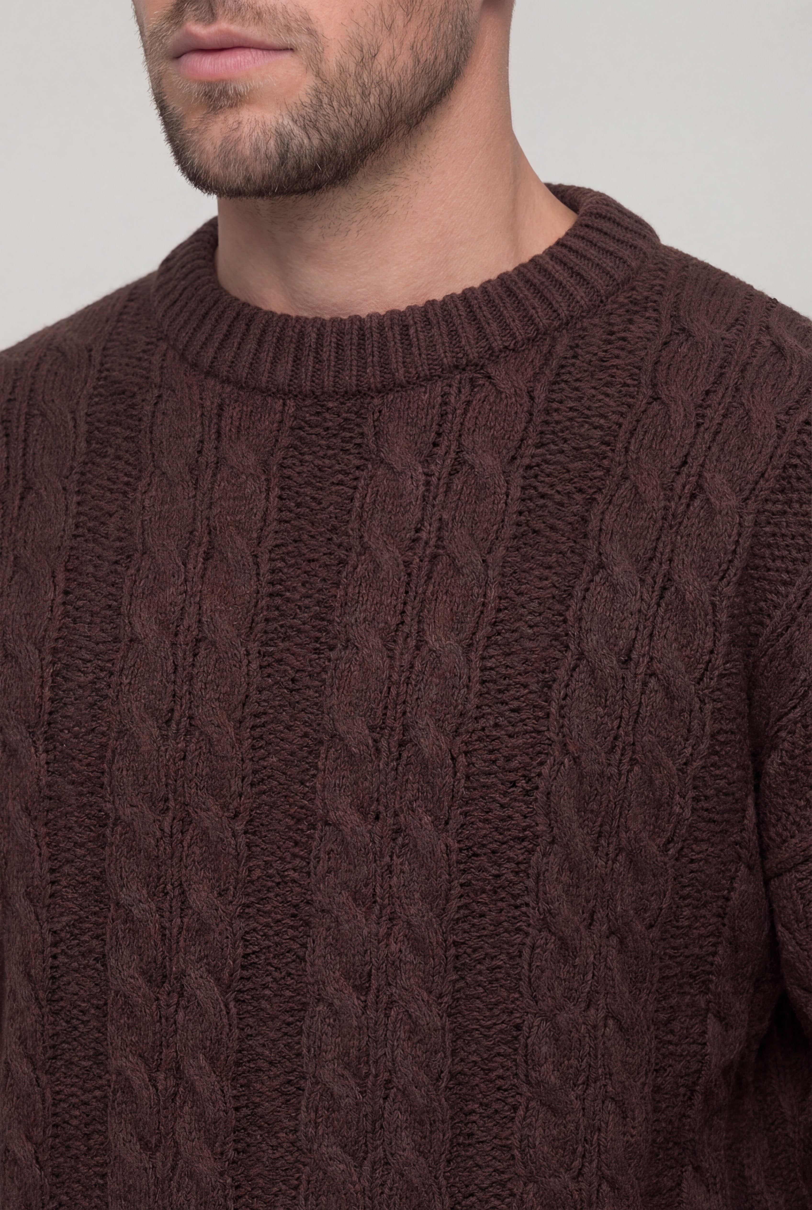 KAVIRO CABLE KNIT SWEATER – BROWN