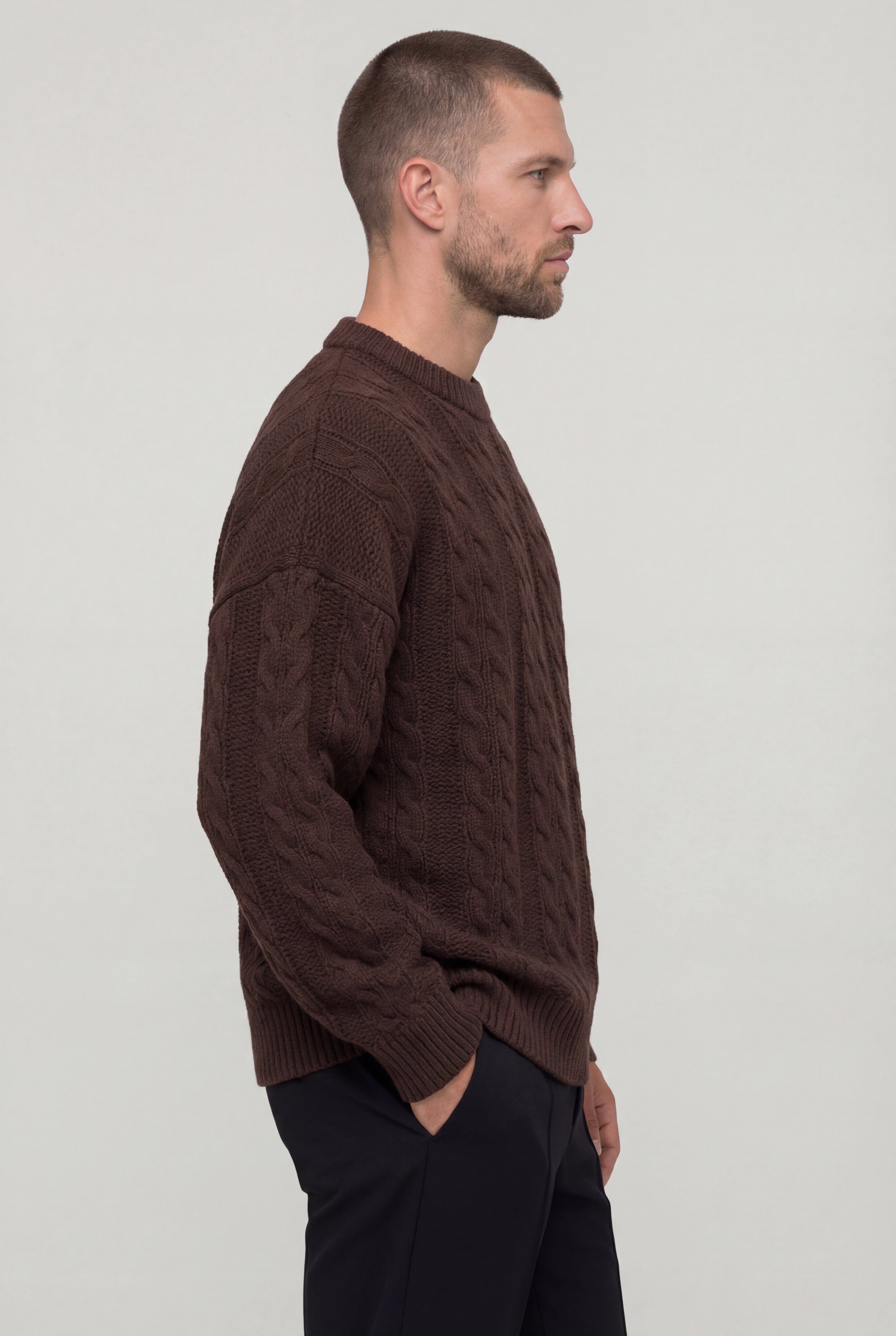 KAVIRO CABLE KNIT SWEATER – BROWN
