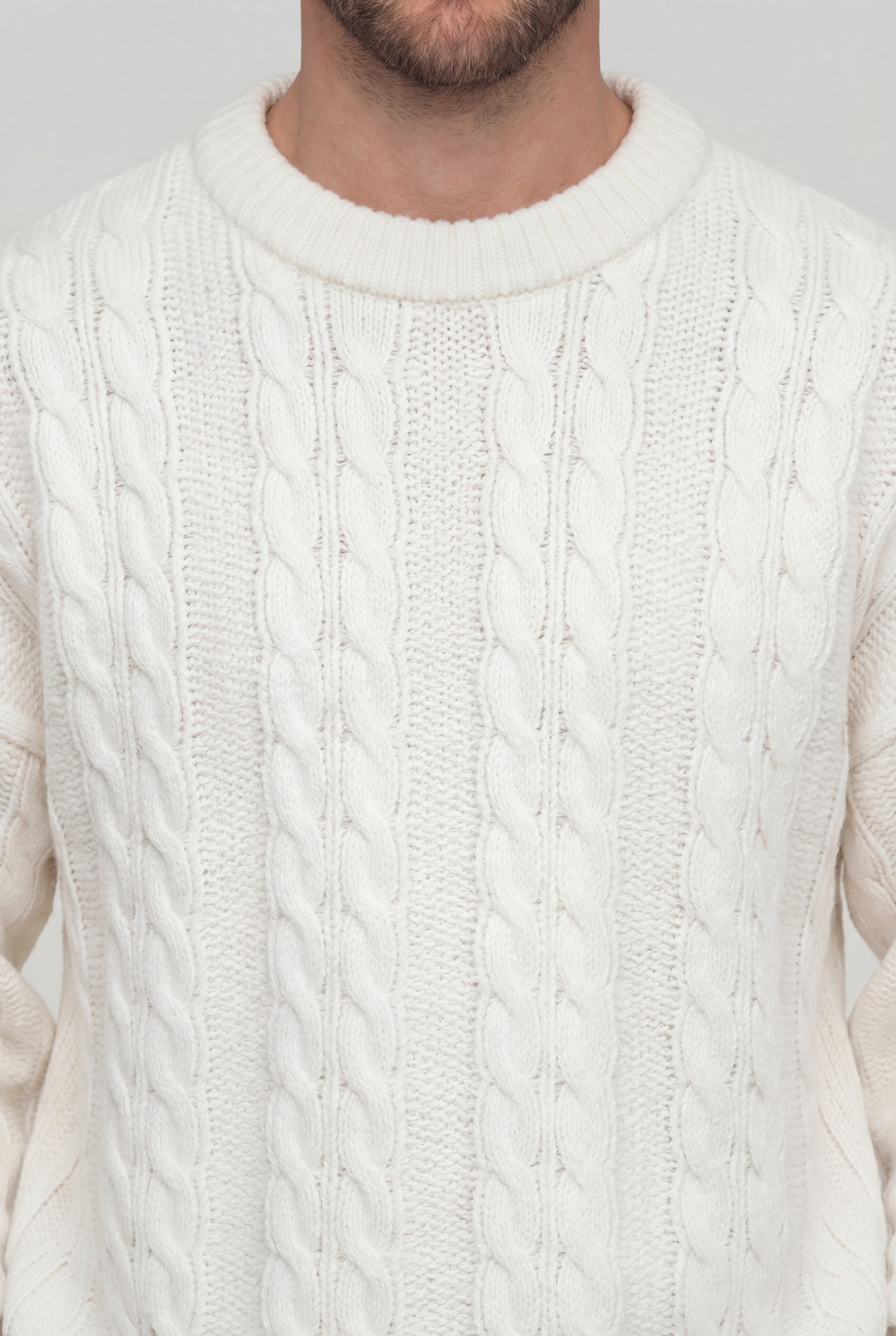 KAVIRO CABLE KNIT SWEATER – OFF-WHITE