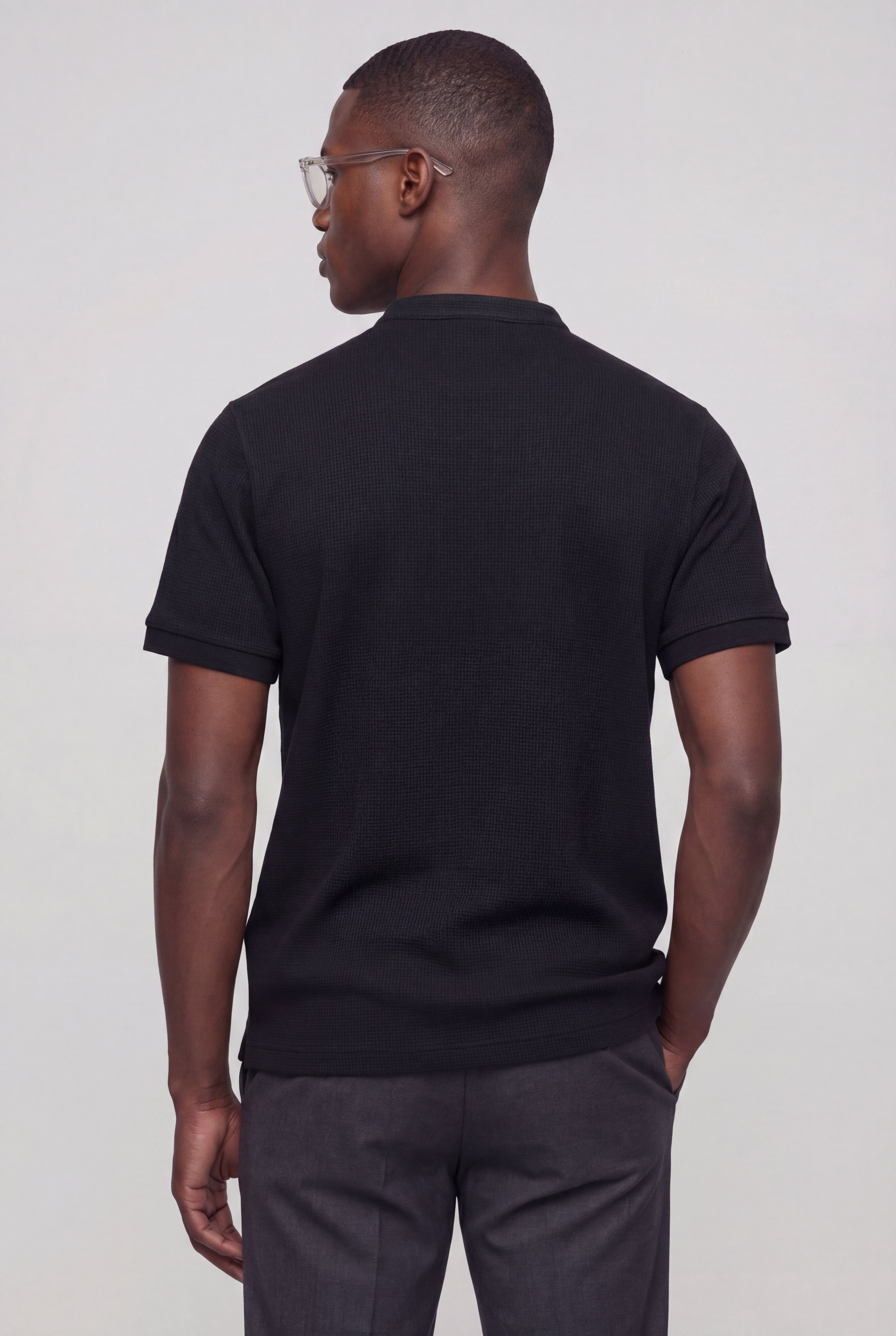 LOMZ HENLEY TEE – BLACK