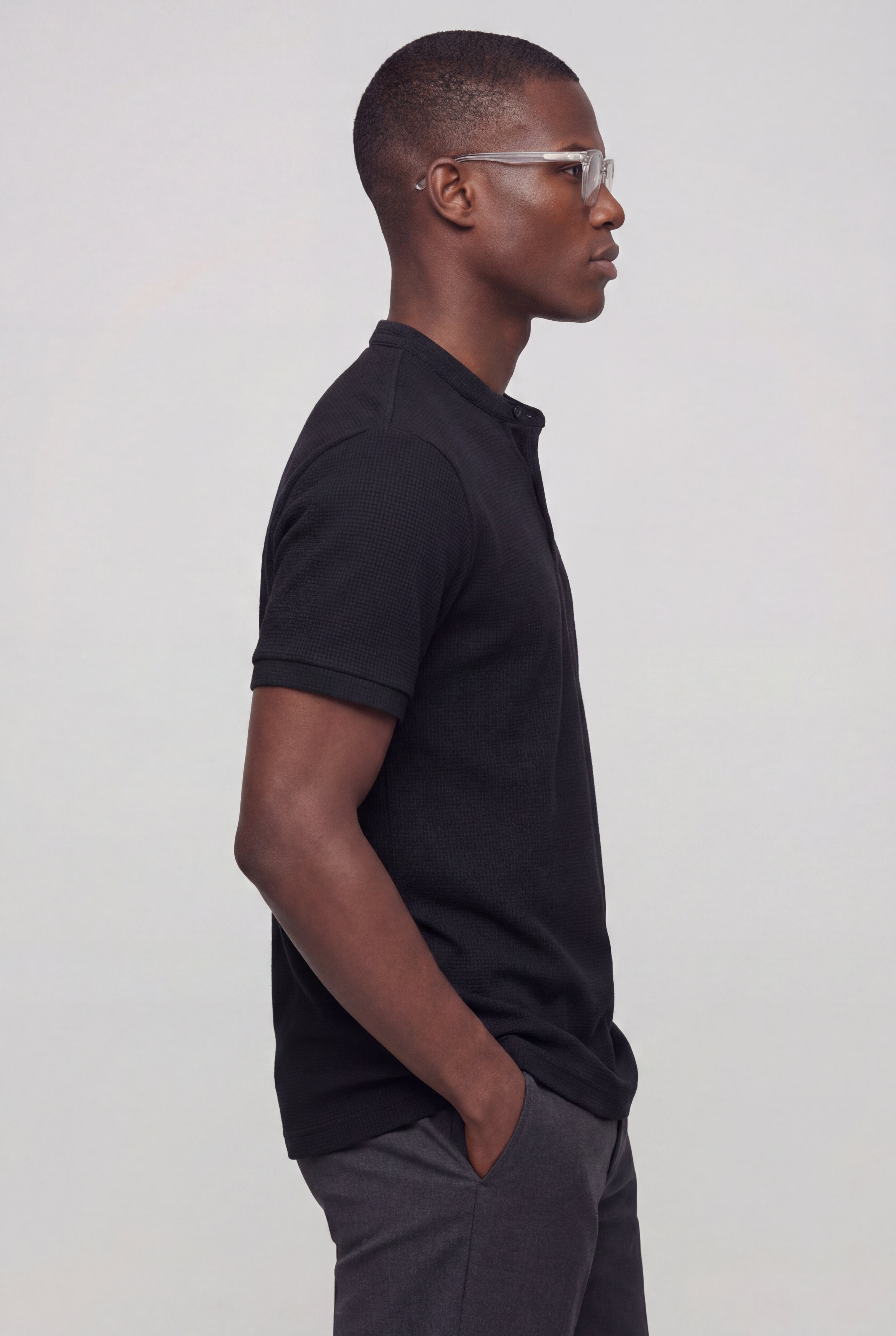 LOMZ HENLEY TEE – BLACK