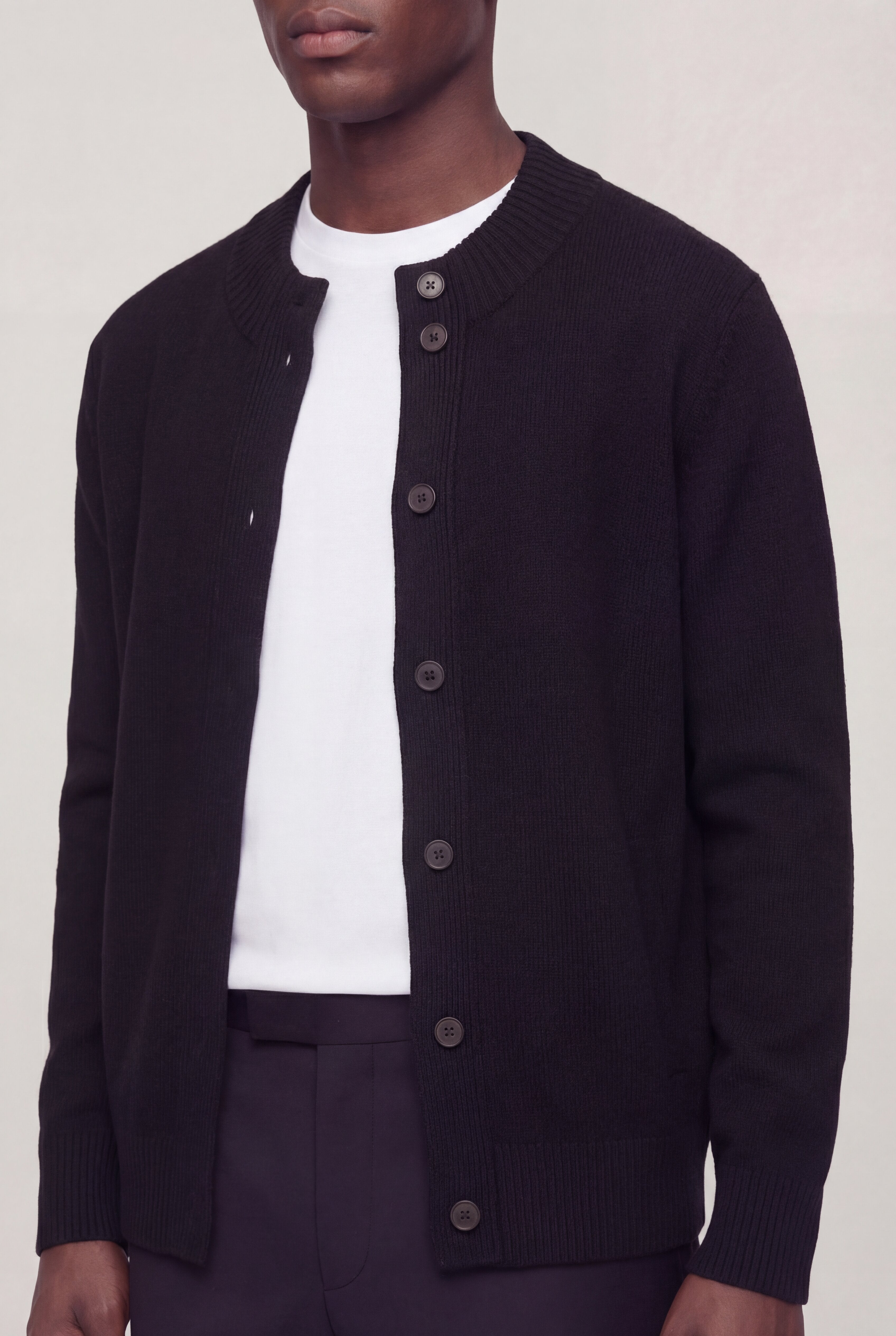 LORVIK WOOL STAND COLLAR CARDIGAN – BLACK