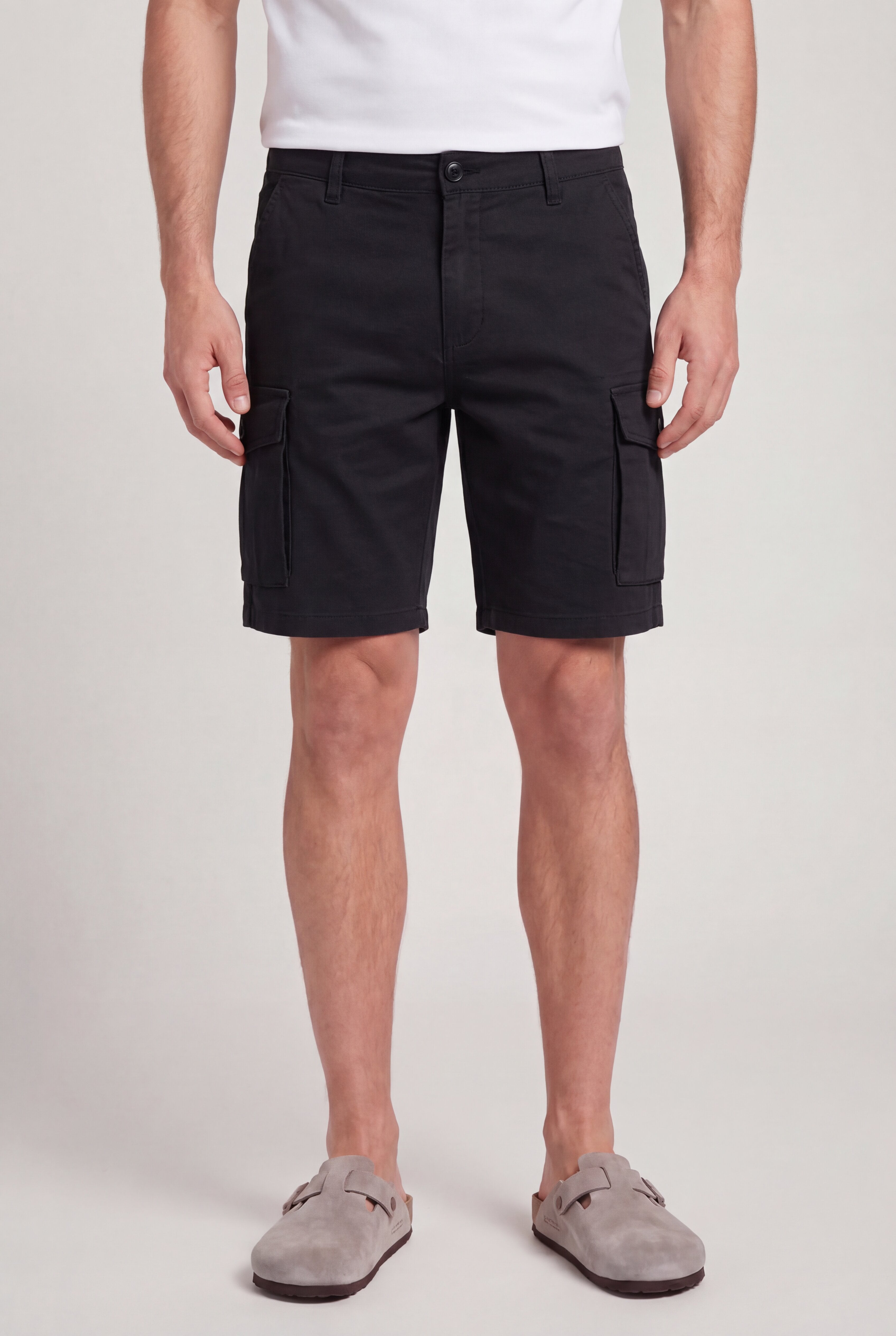 LYVANO CARGO SHORTS – BLACK