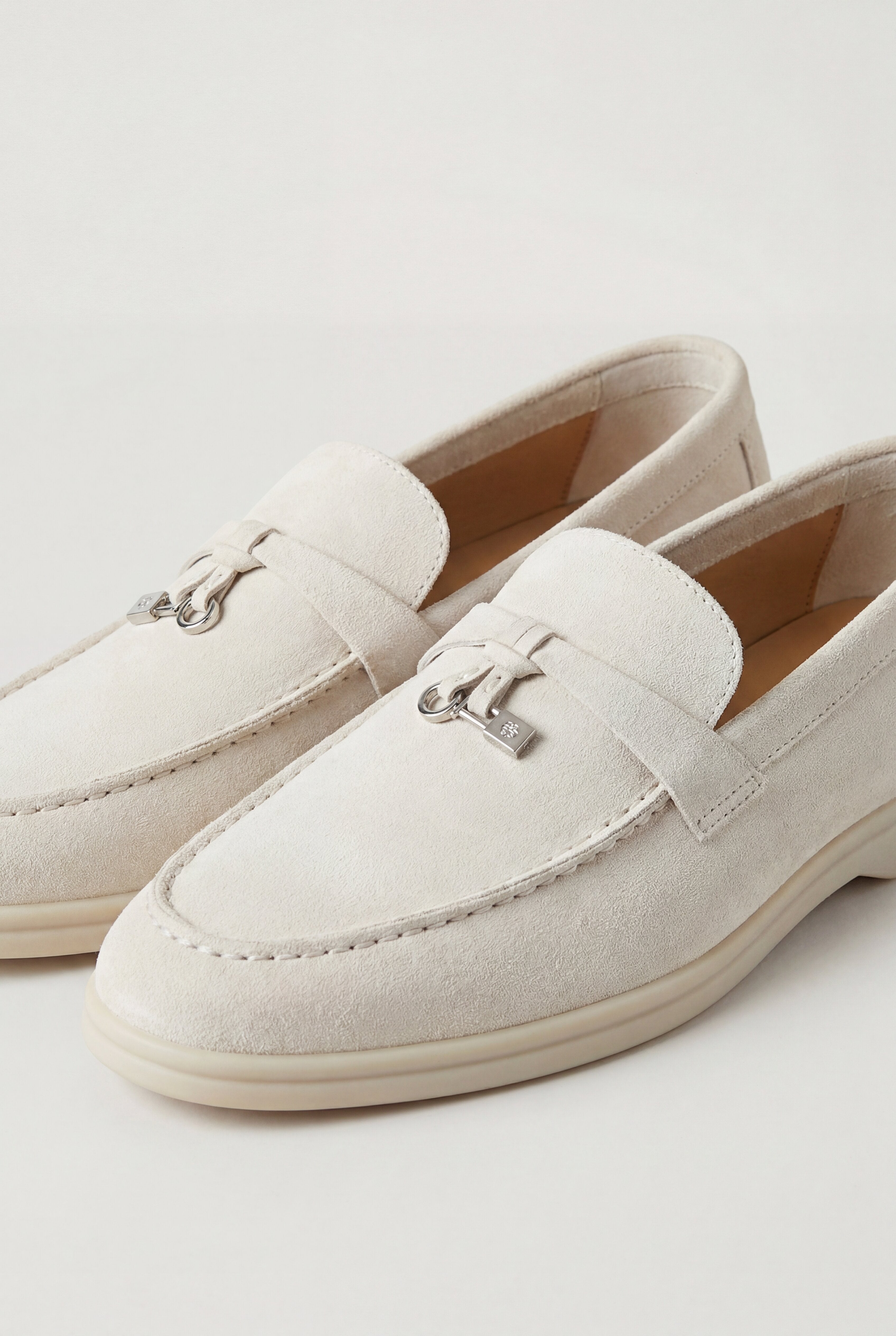 MERIDAN LOAFERS - APPRICOT