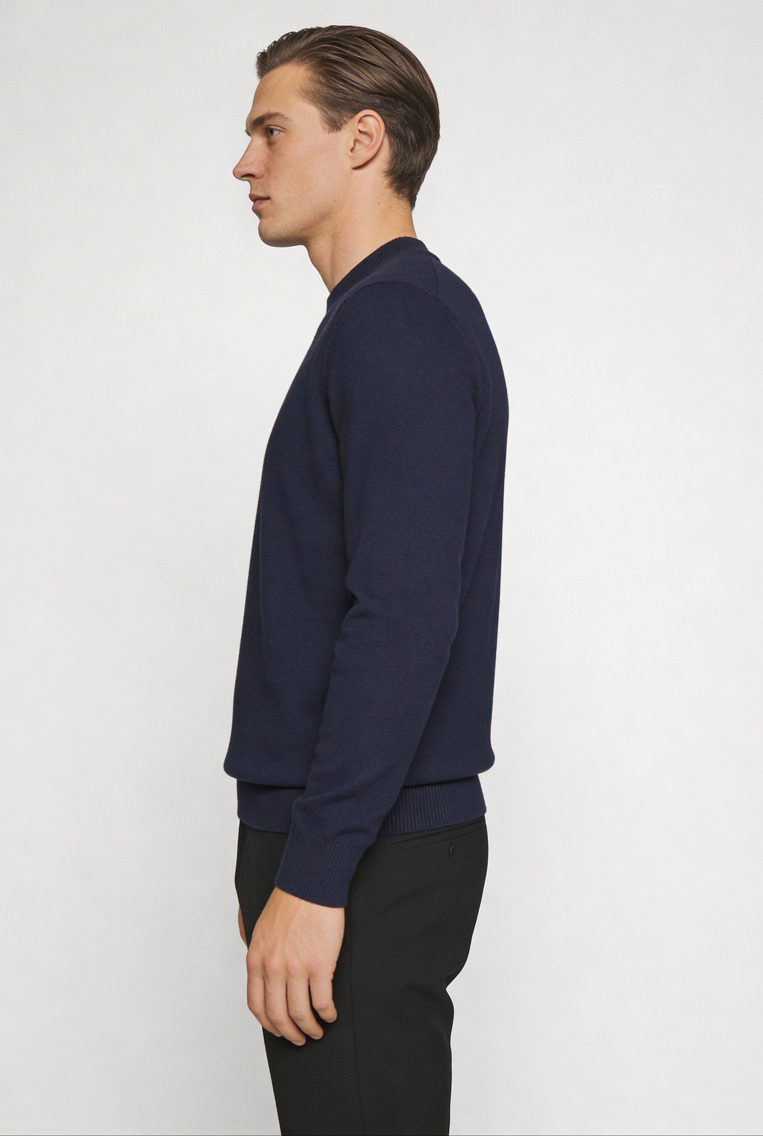 NARETH CREWNECK SWEATER – NAVY