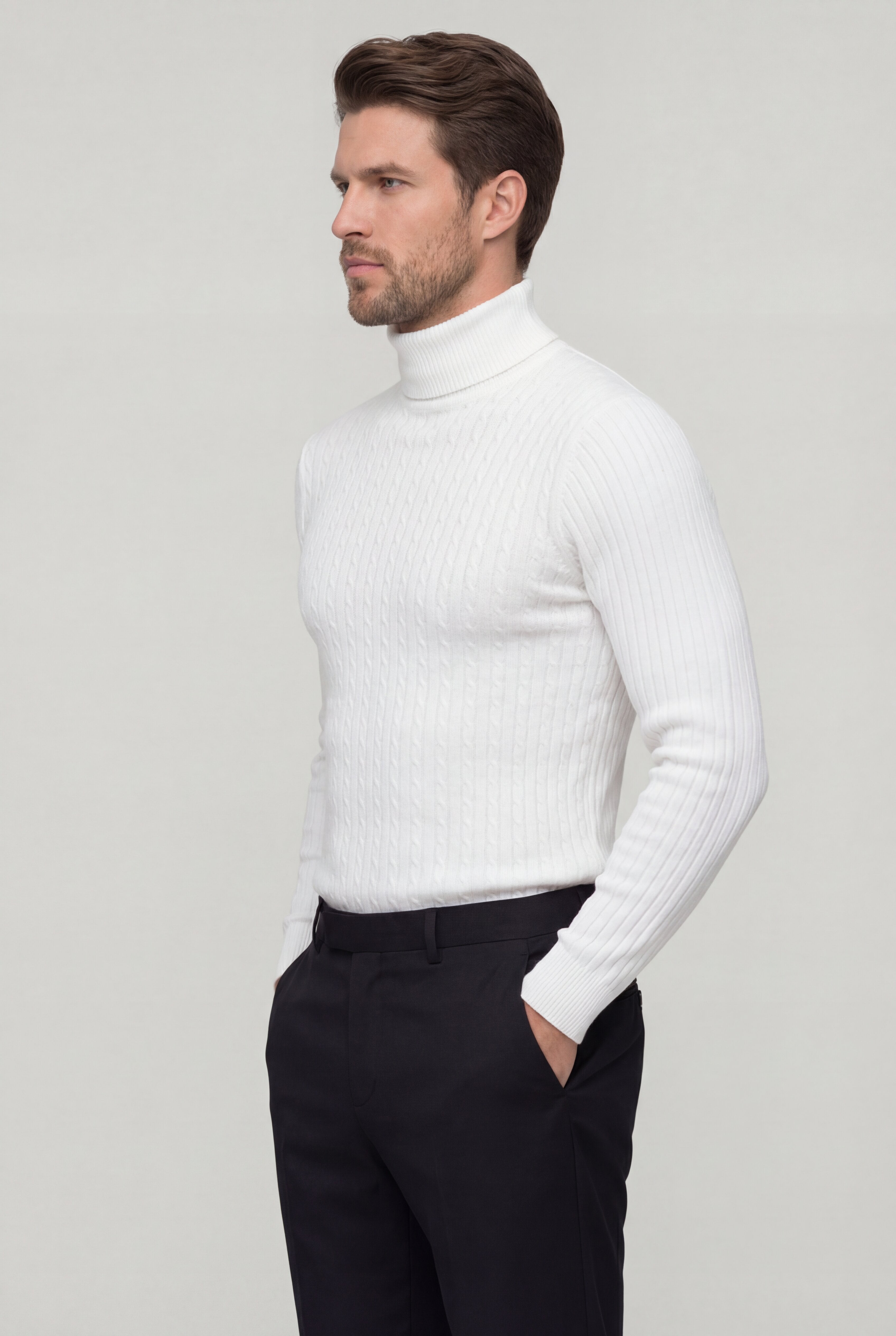 NORELLI CABLE TURTLENECK – WHITE