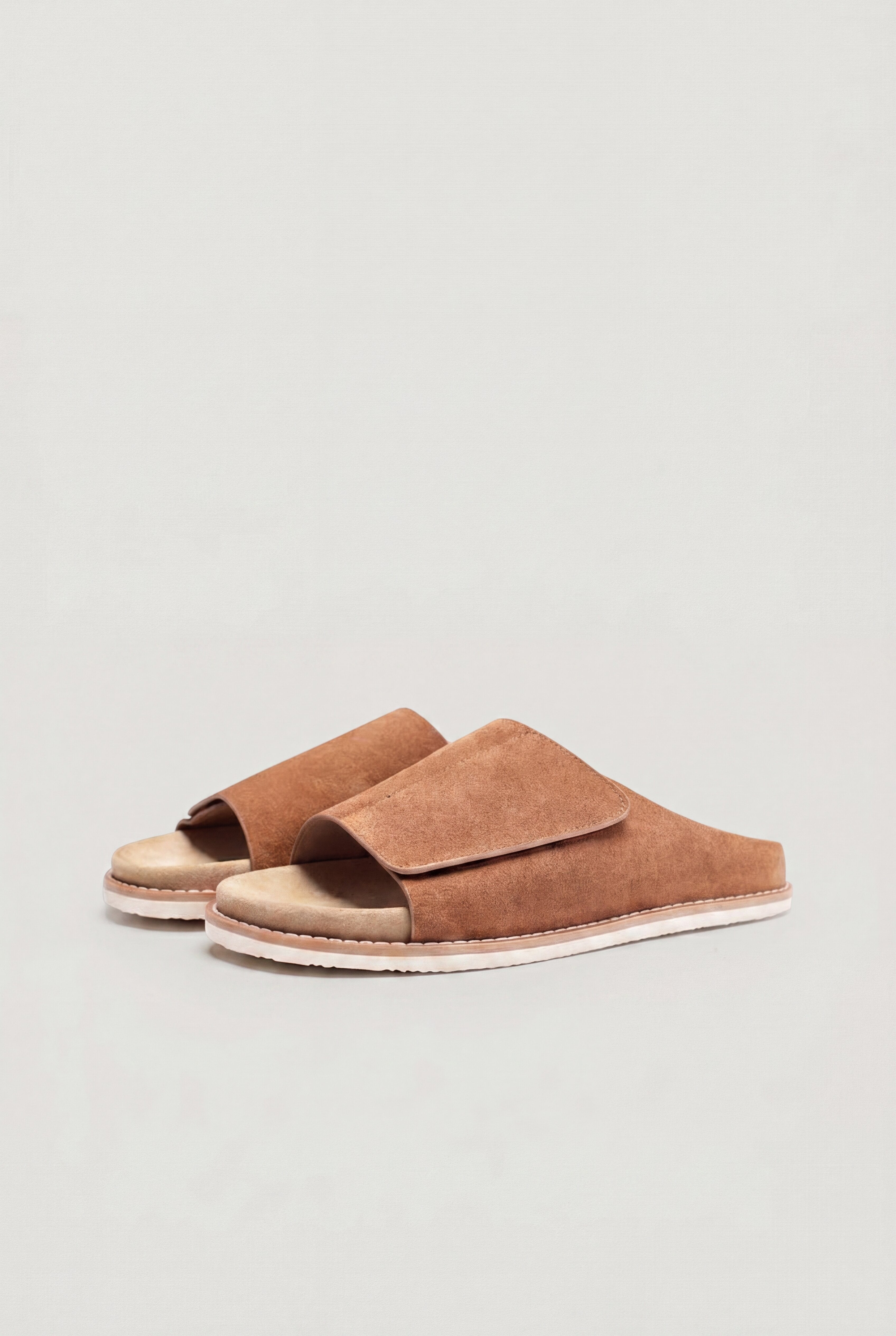 ROVENTO SLIDE SANDALS – BROWN