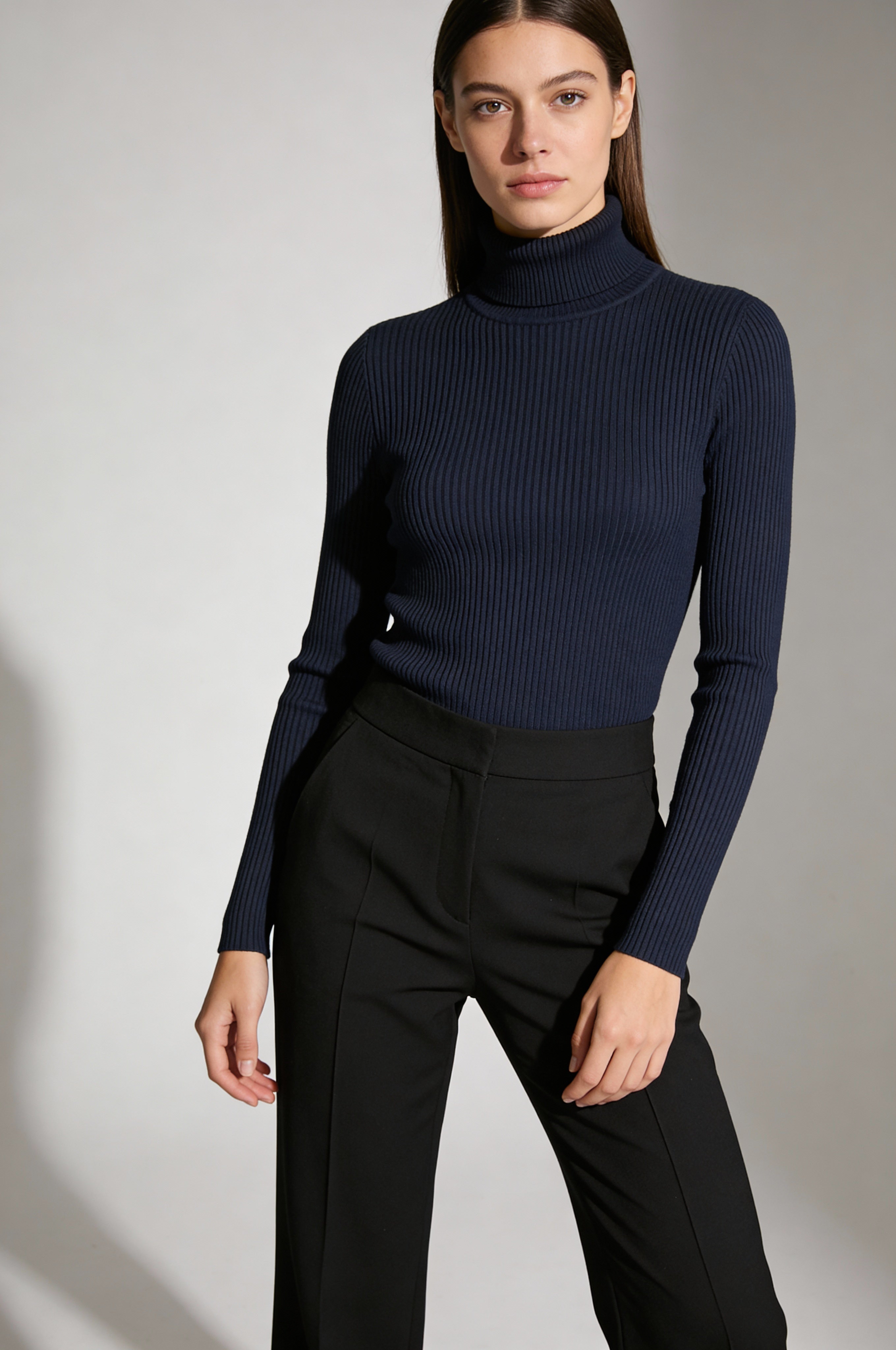Ribbed Cotton Turtleneck Sweater - Navy