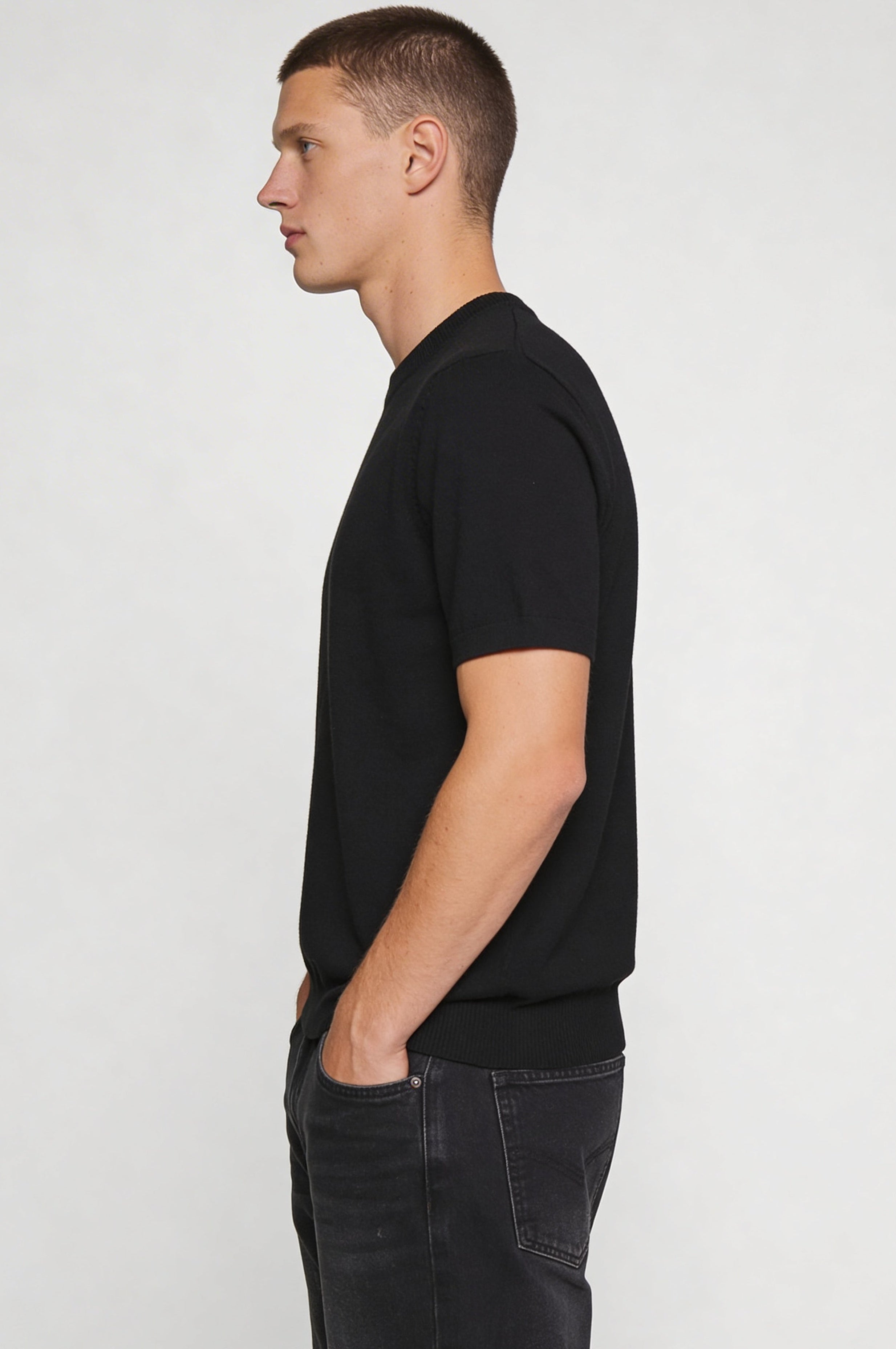 SOLEN KNIT TEE – BLACK