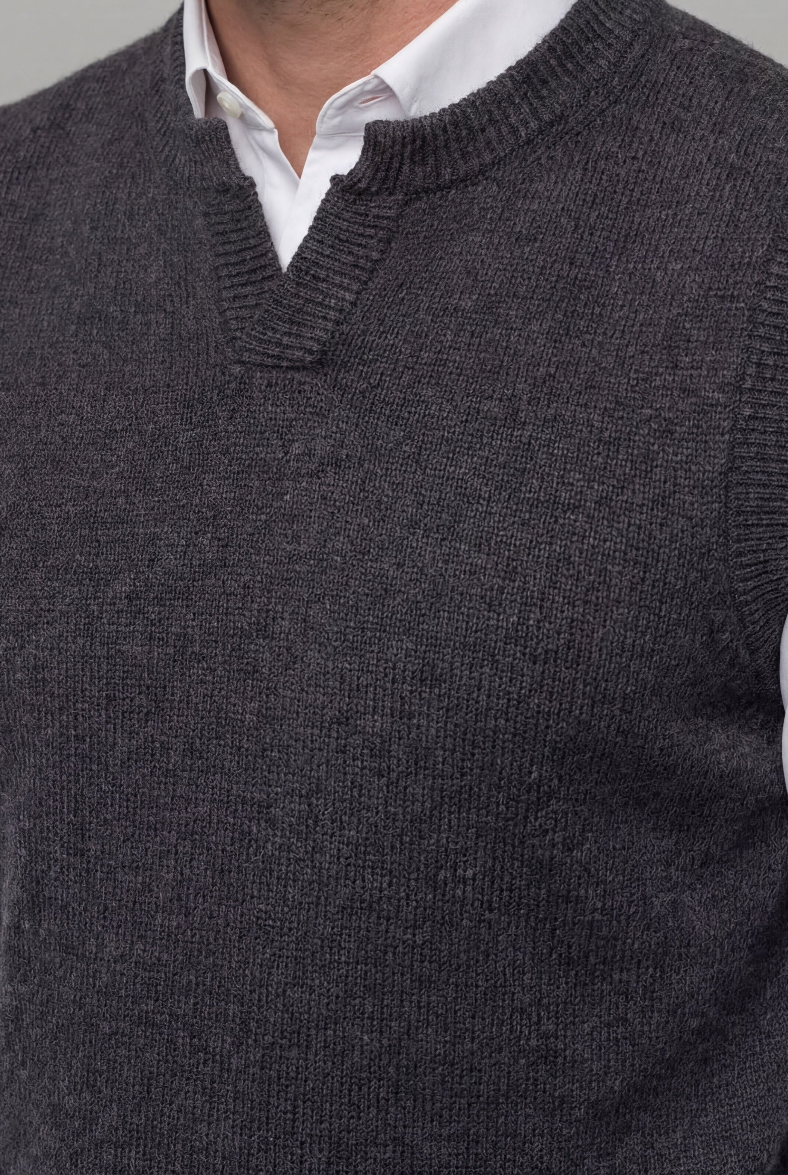 SOLVARO KNIT SWEATER VEST - GRAY