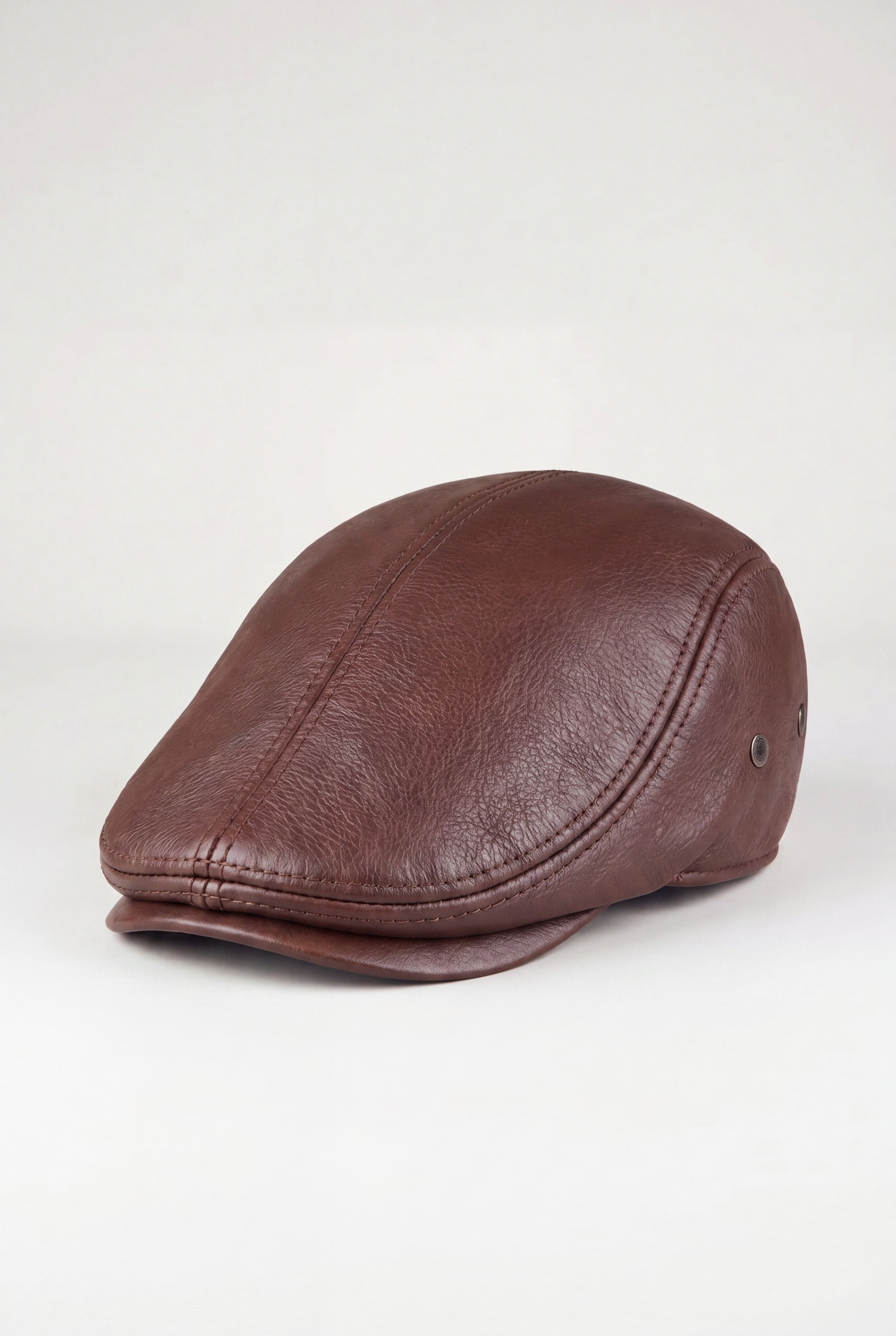 ULVANE LEATHER FLAT CAP - BROWN