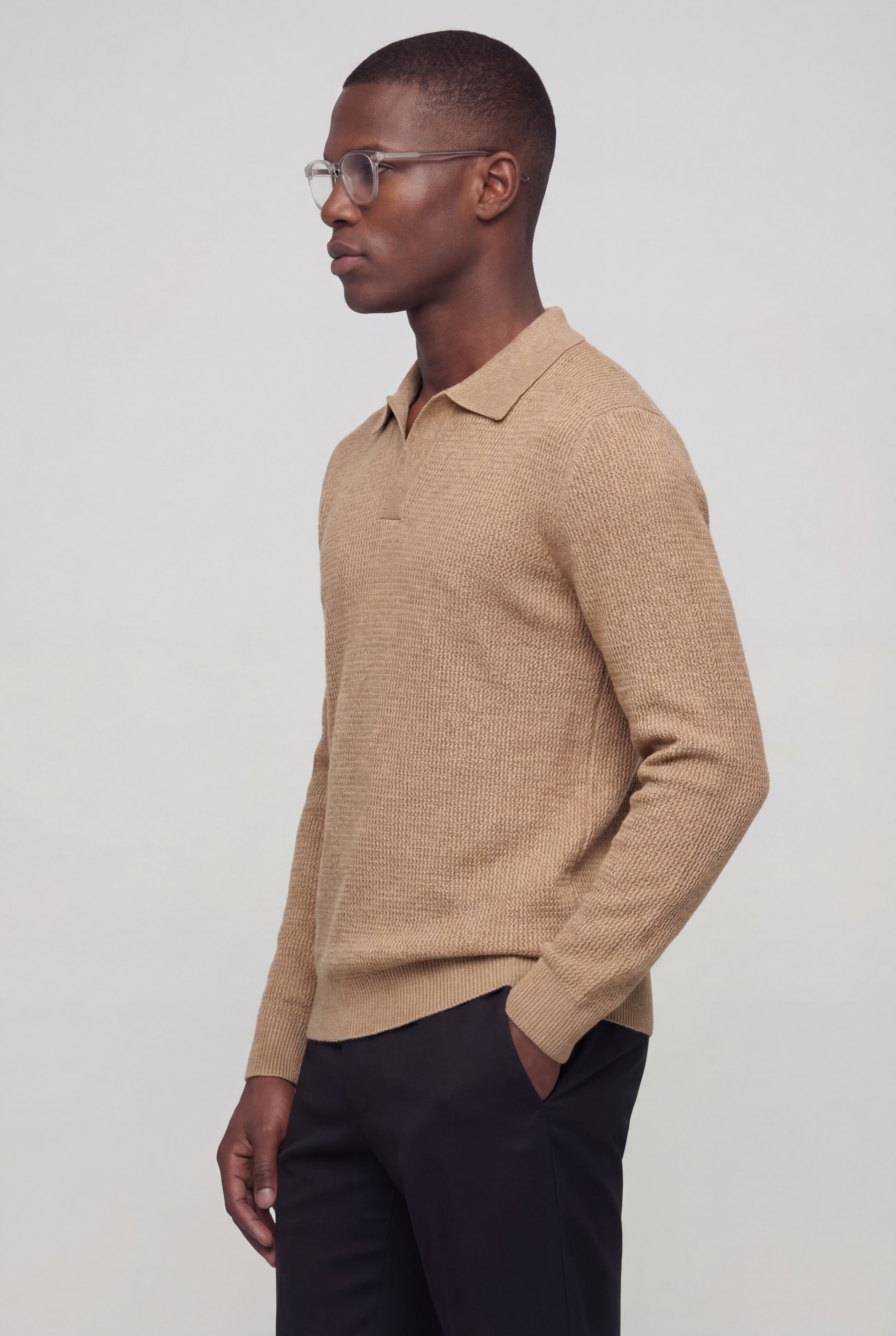 VELTRION KNIT COLLAR SWEATER – BEIGE