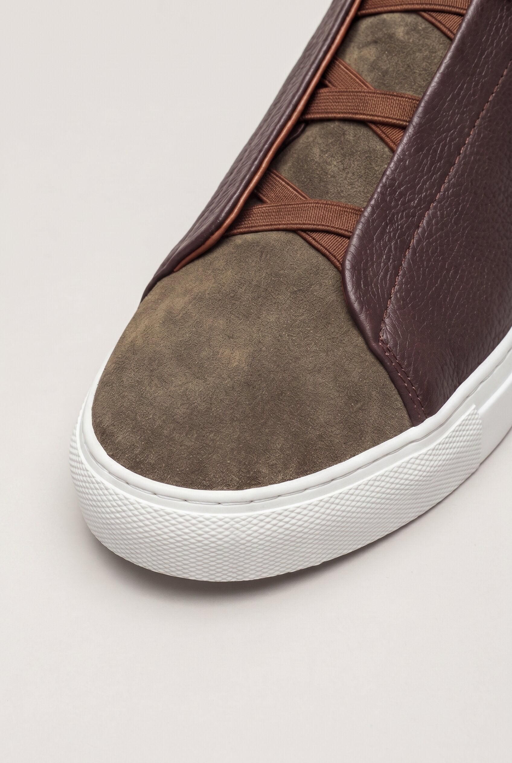 OLEX LEATHER LOAFERS – BROWN