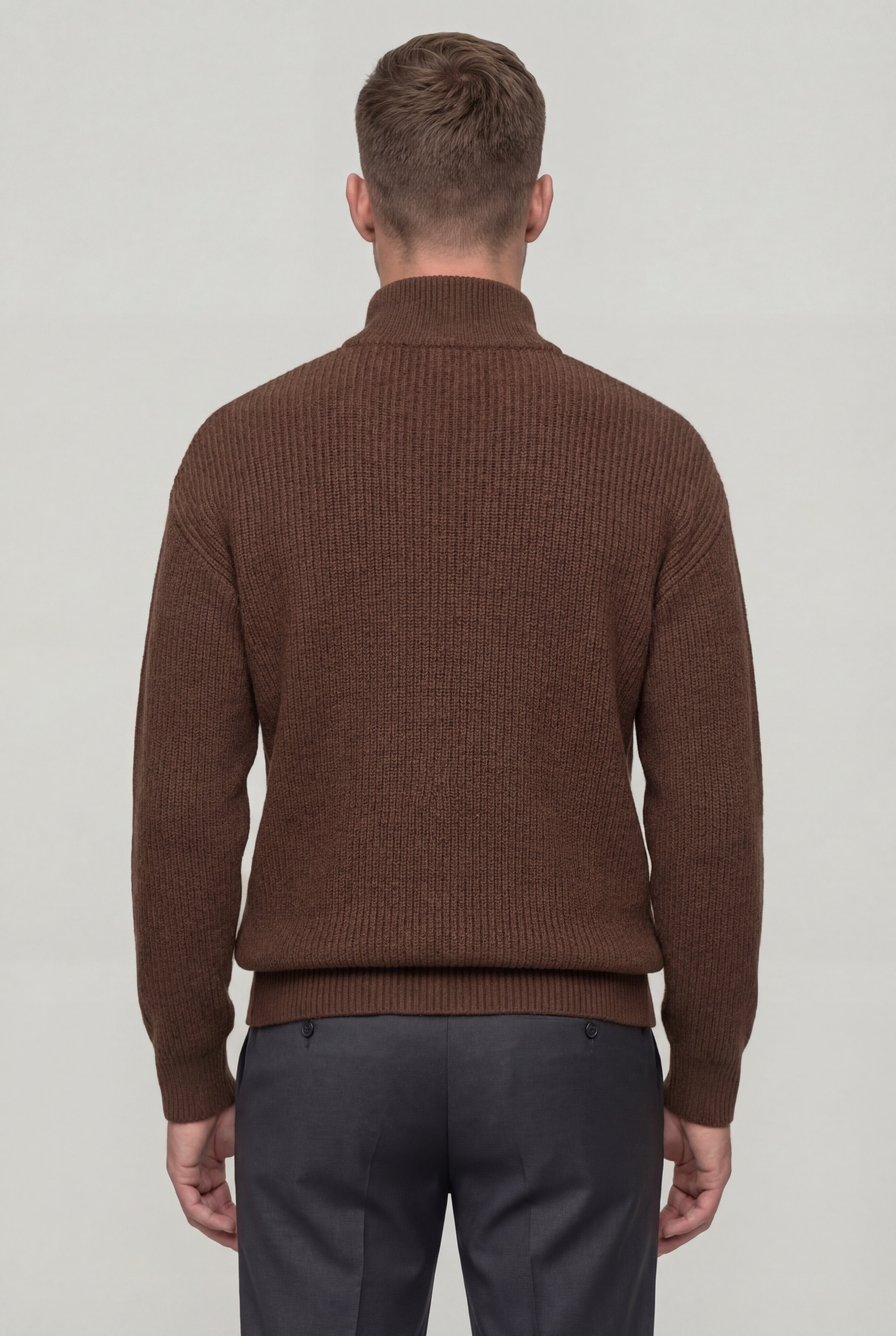 ZALVOR QUARTER ZIP SWEATER – BROWN