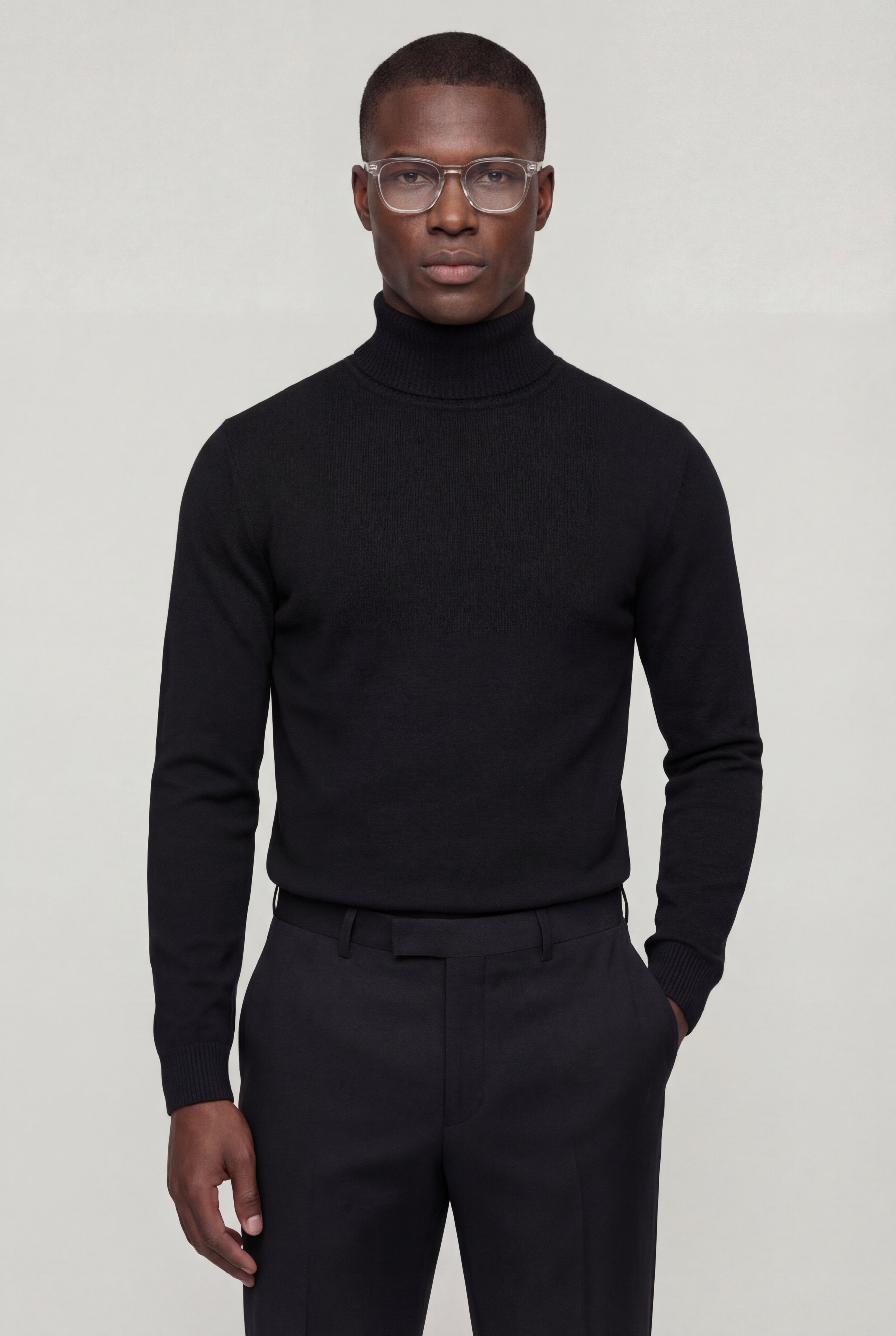 ZAVERON THIN TURTLENECK SWEATER – BLACK