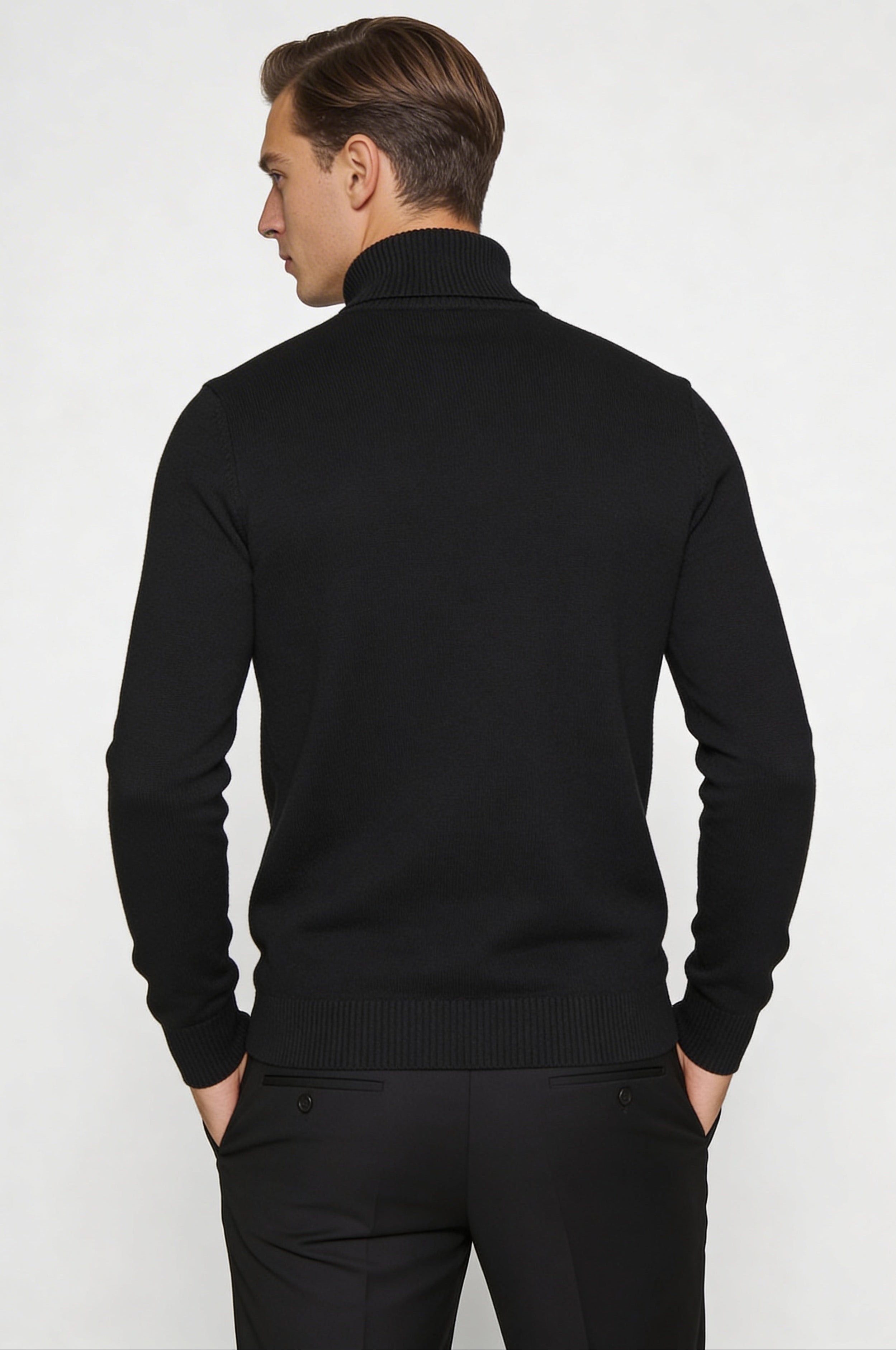 ZAVERON THIN TURTLENECK SWEATER – BLACK