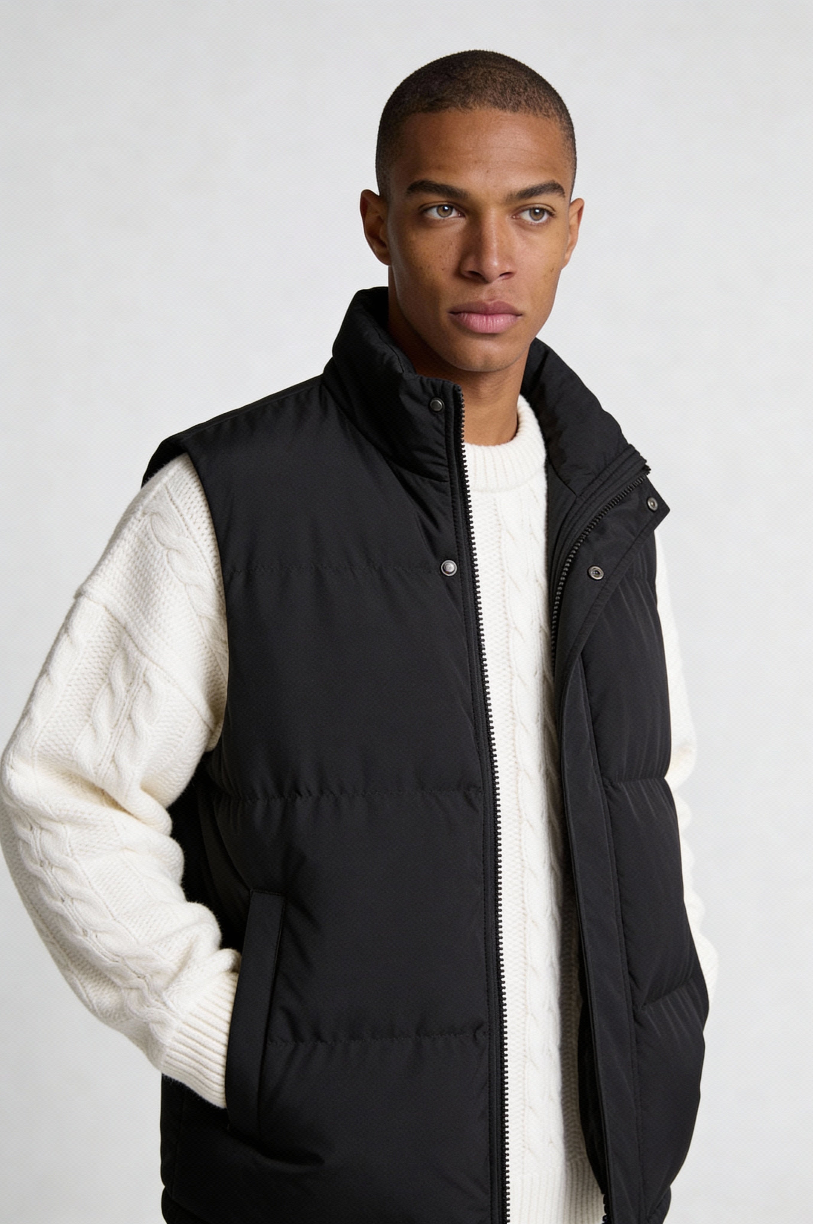 ZAYREN PUFFER VEST – BLACK