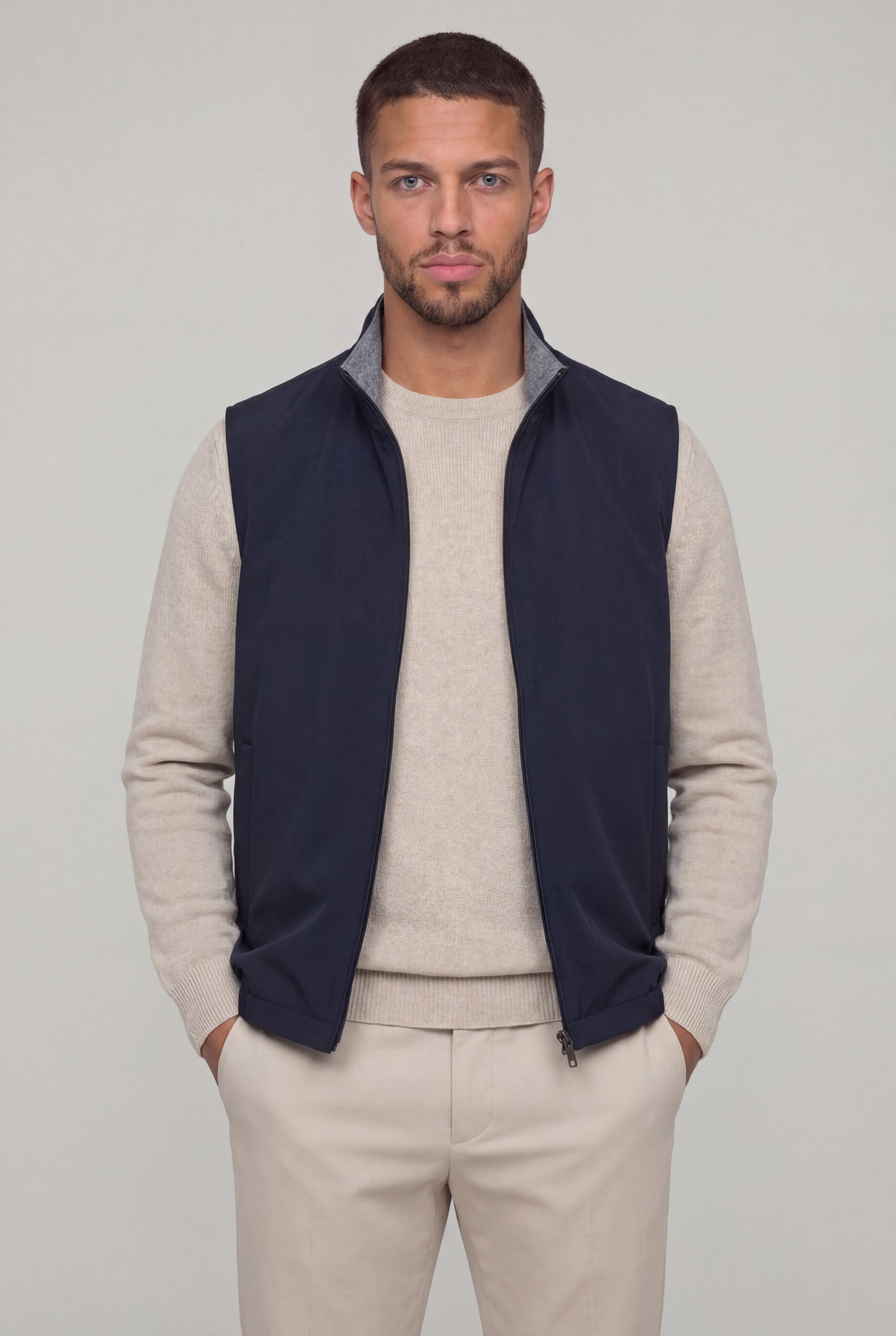 ZELARIO LIGHTWEIGHT REVERSIBLE VEST – NAVY