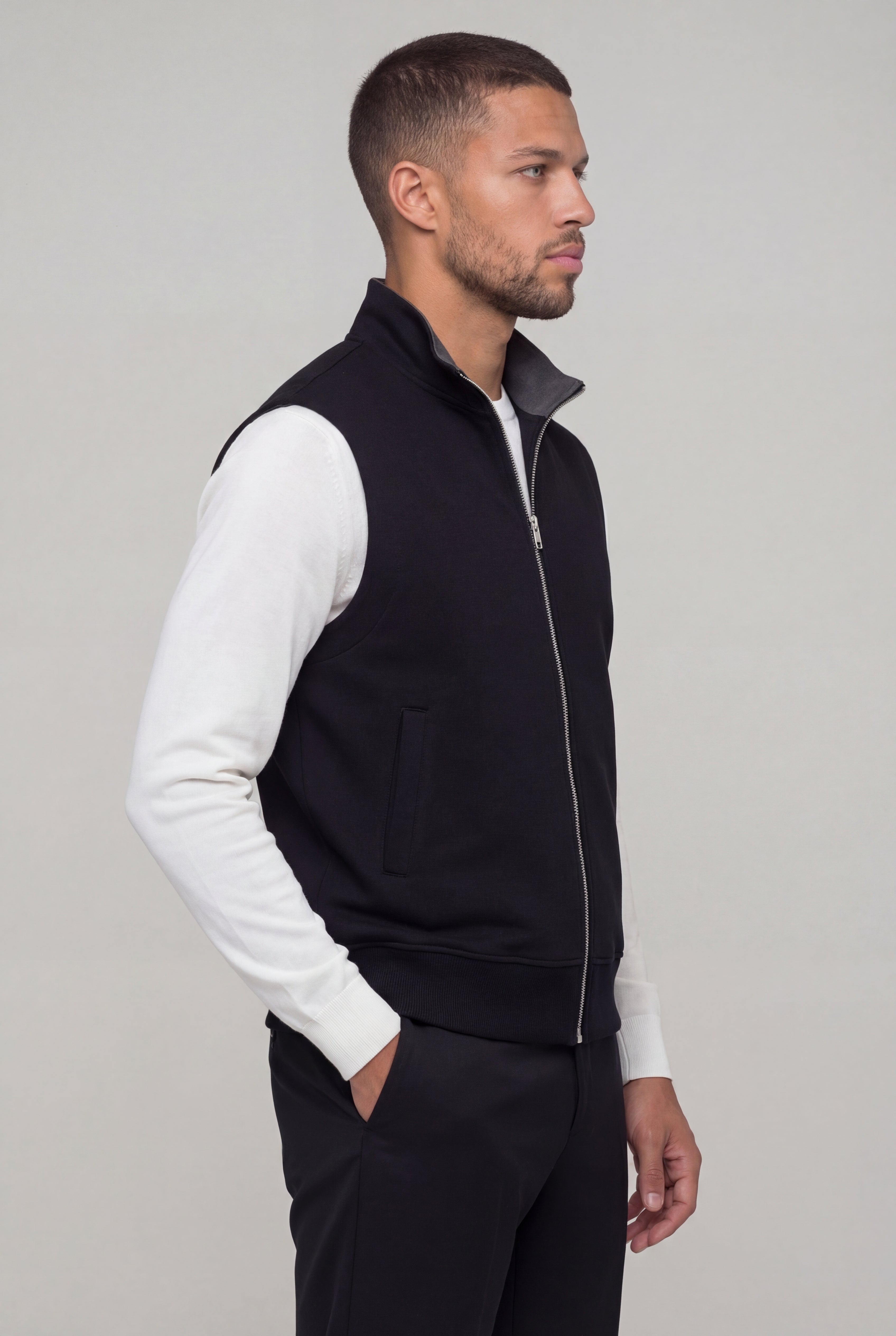 ARVETTO ZIP VEST – BLACK