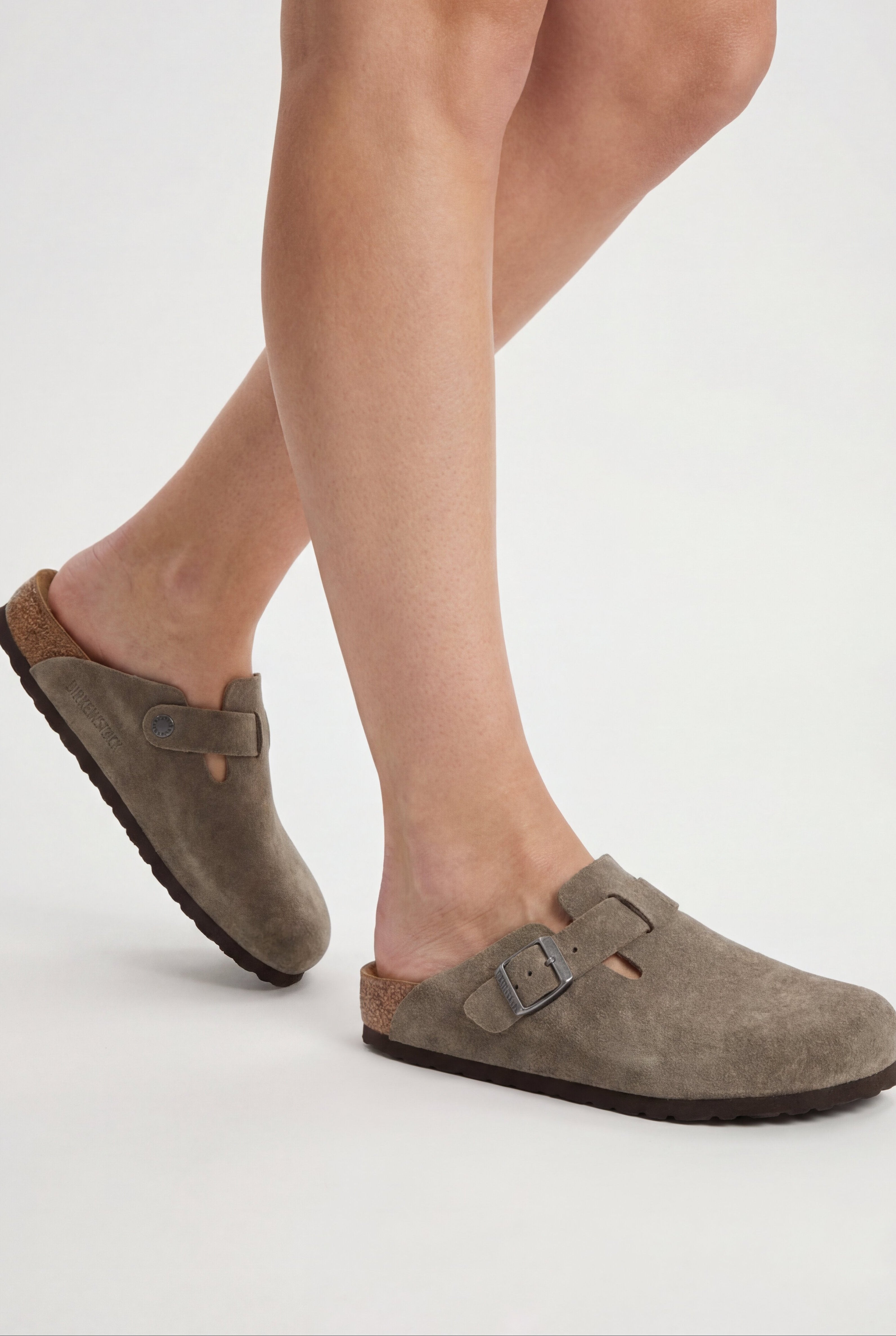 ARVENZO SUEDE CLOG SANDALS – TAUPE