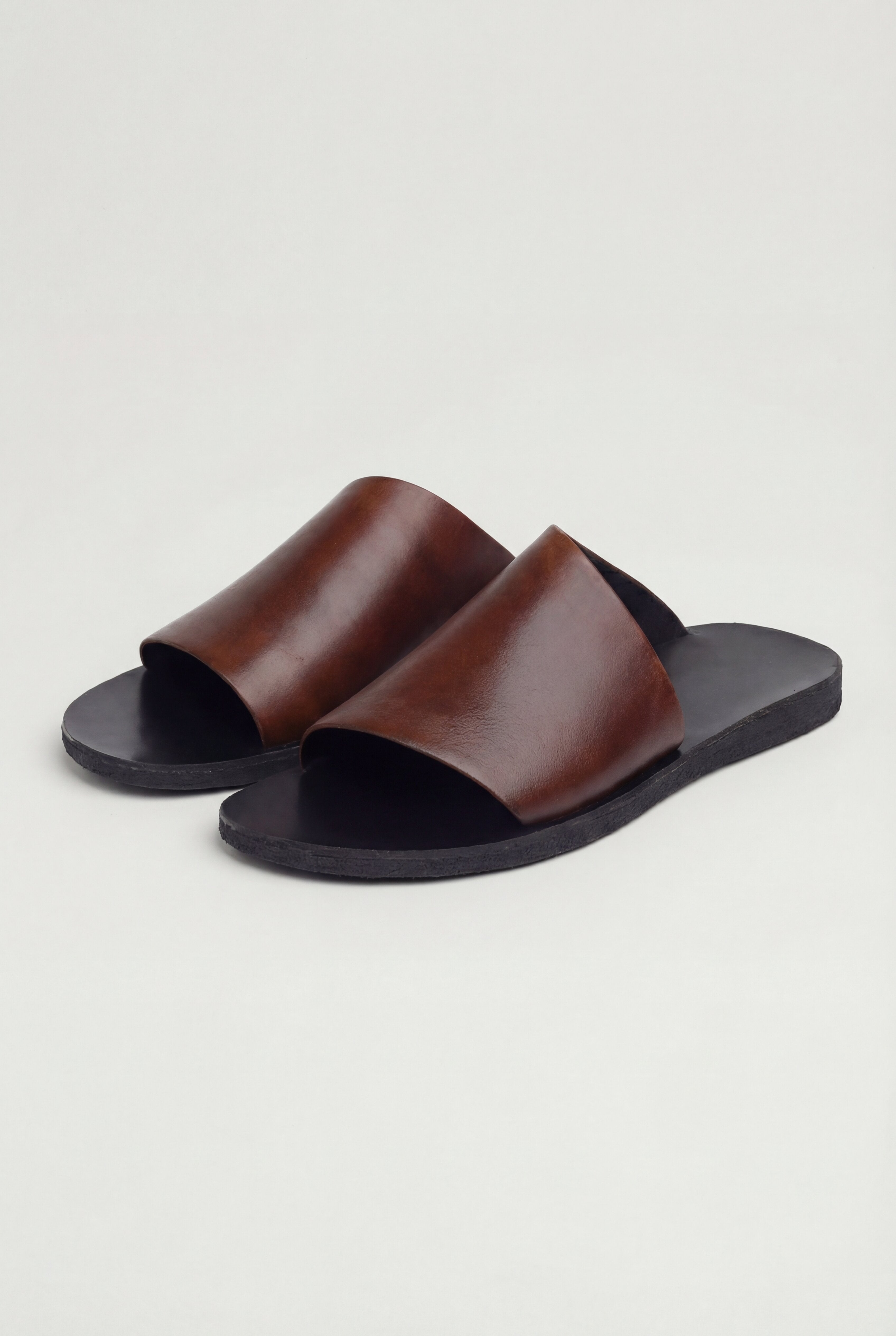 SOLTREX SLIPPERS – BROWN