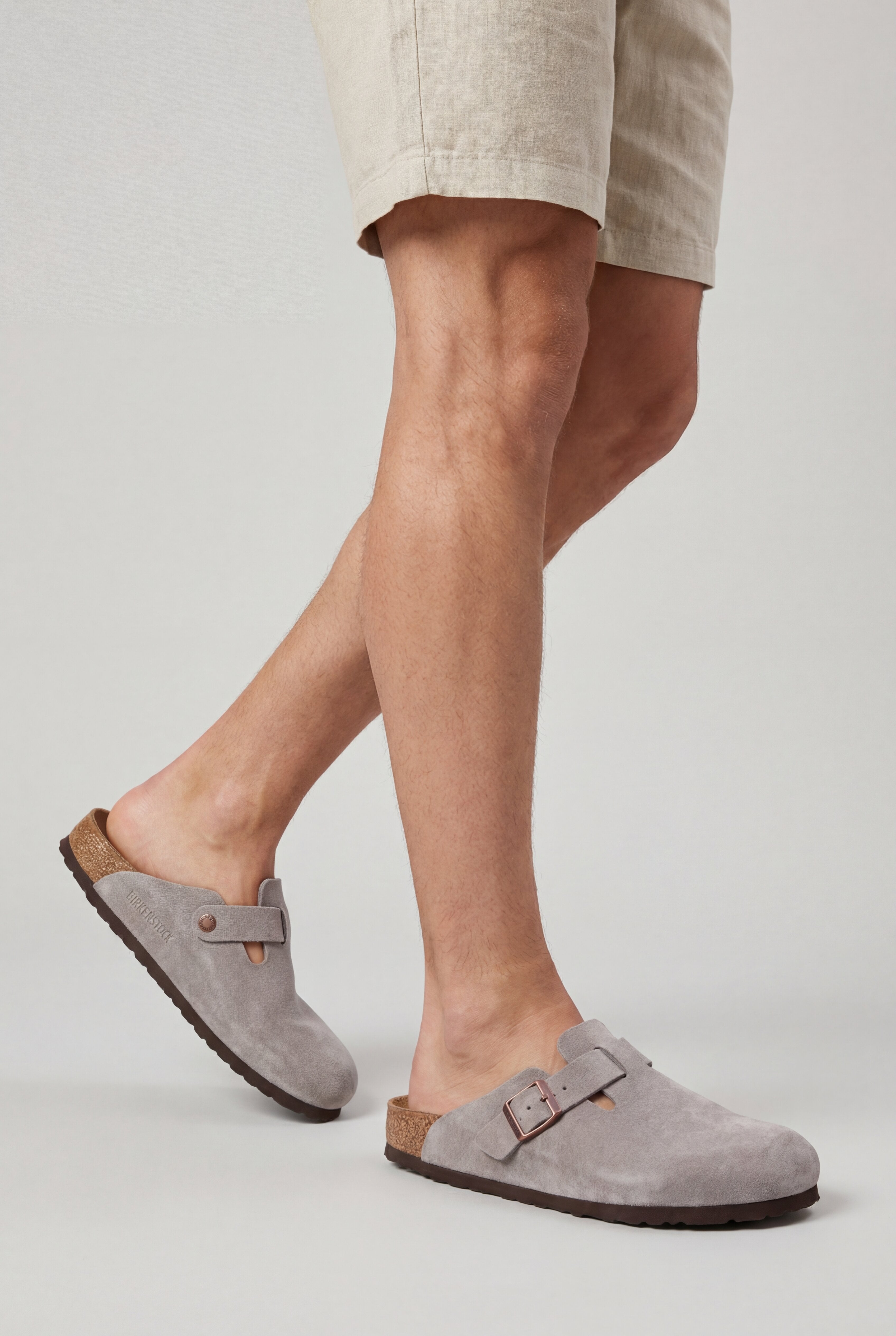 ARVENZO SUEDE CLOG SANDALS – GRAY