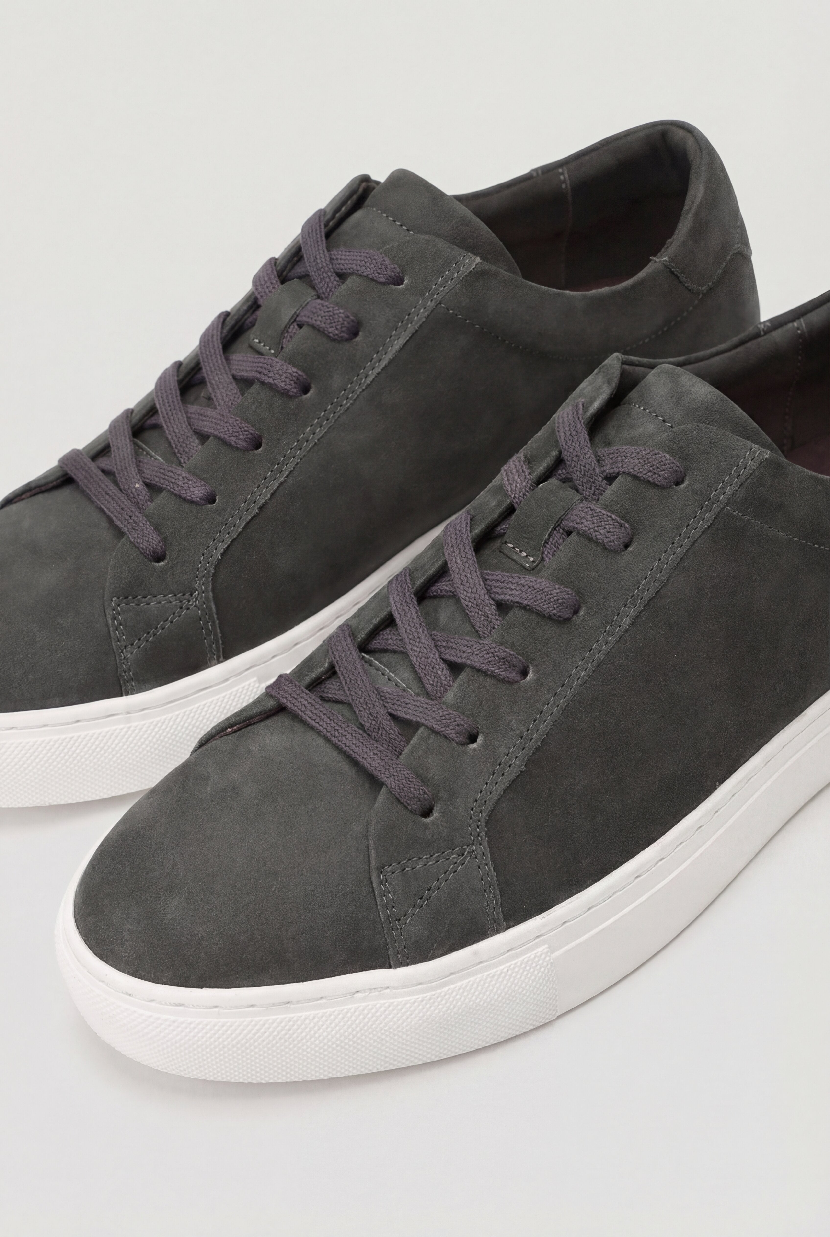 ARVEXO LACE-UP SNEAKERS – OLIVE