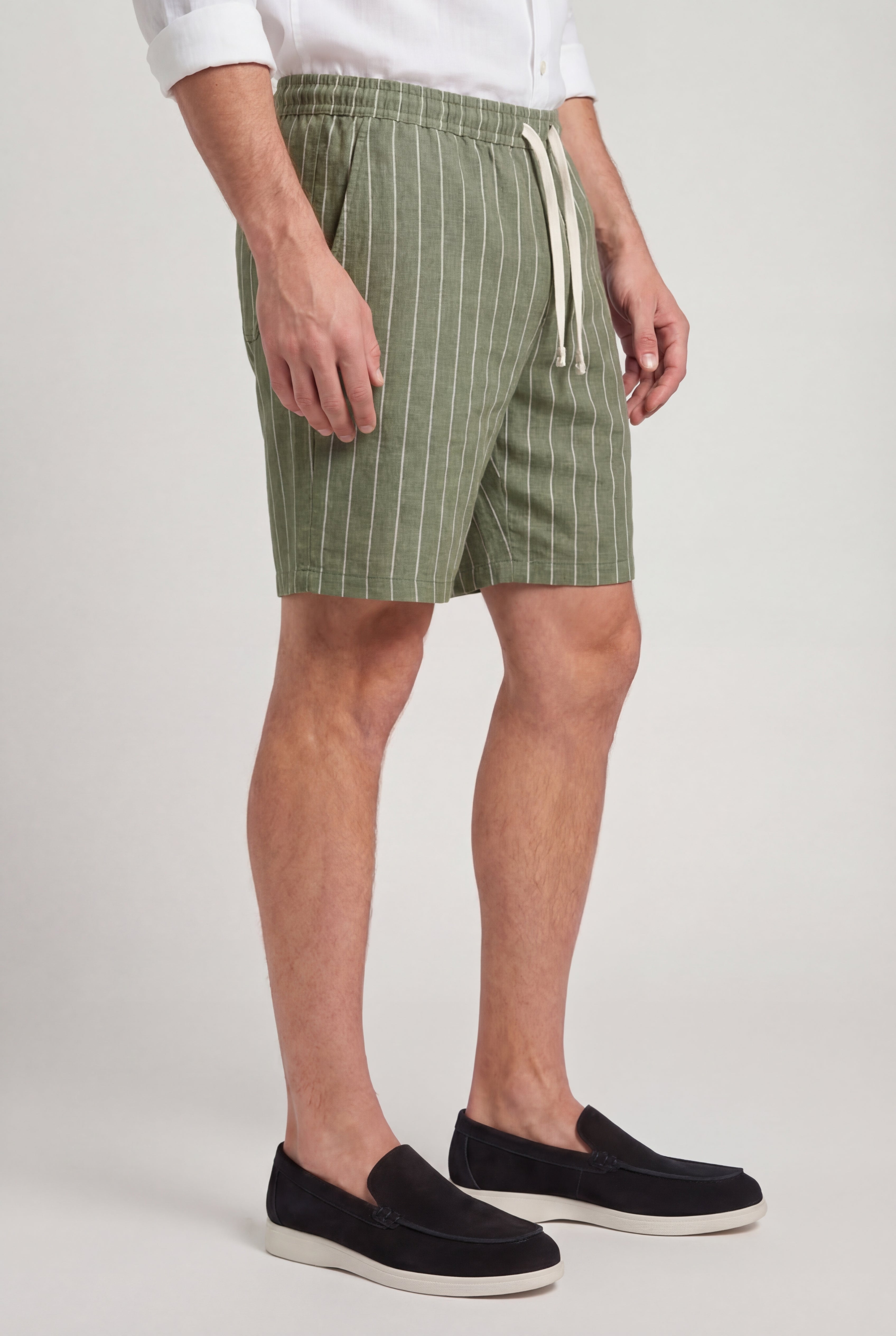 CALVAREL STRIPED LINEN SHORTS – GREEN