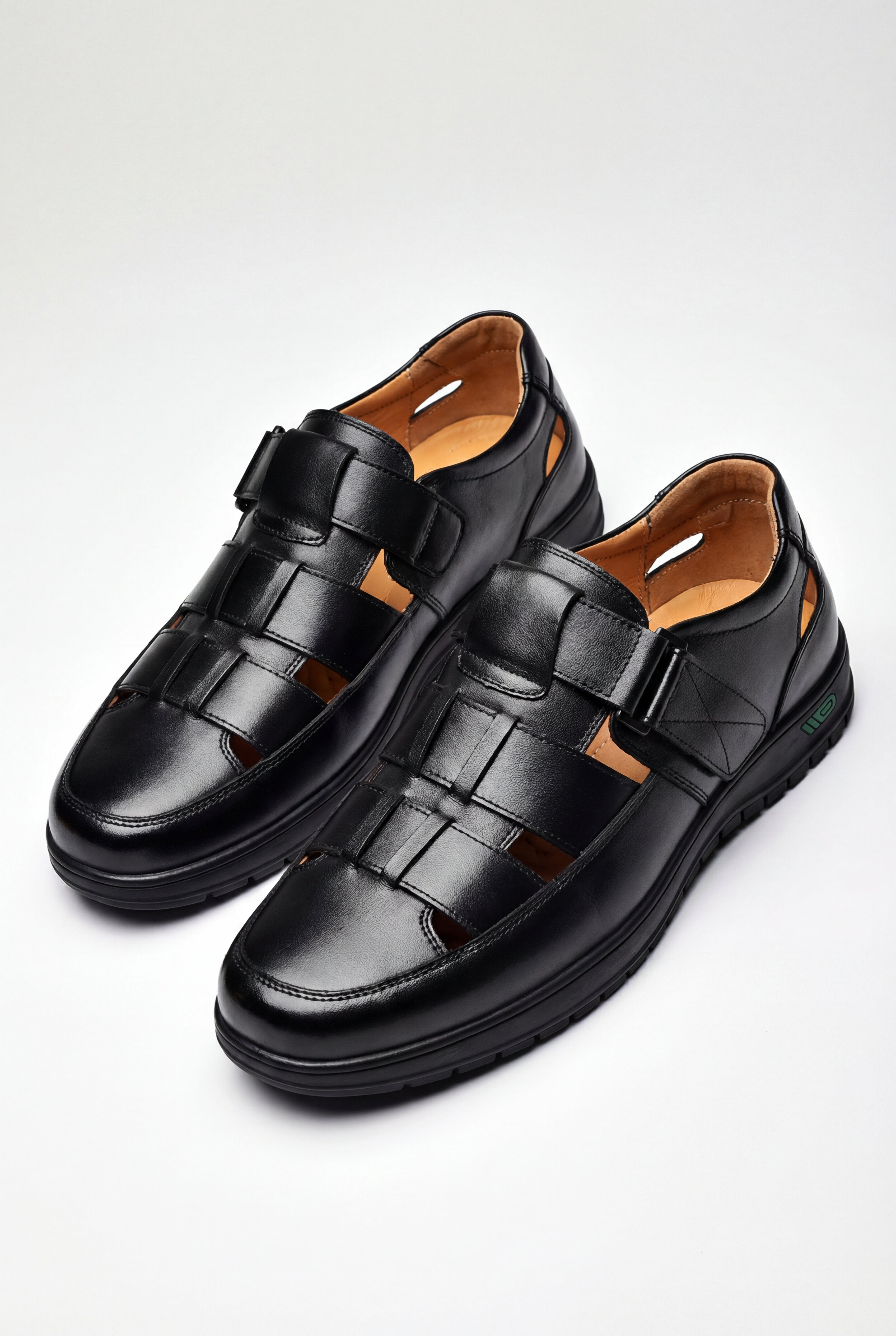 CASUAL BUSINESS SANDALS - BLACK