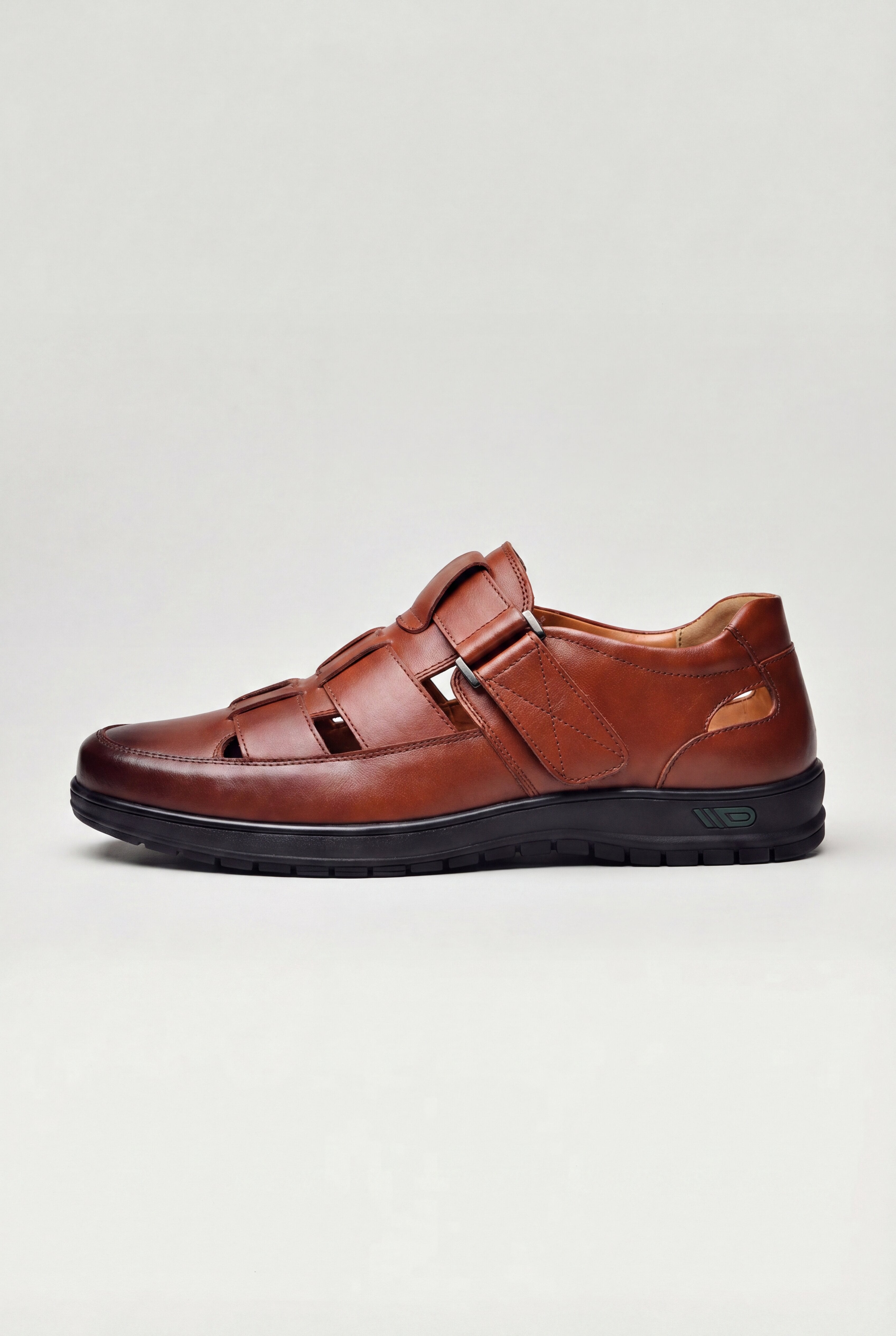CASUAL BUSINESS SANDALS - BROWN