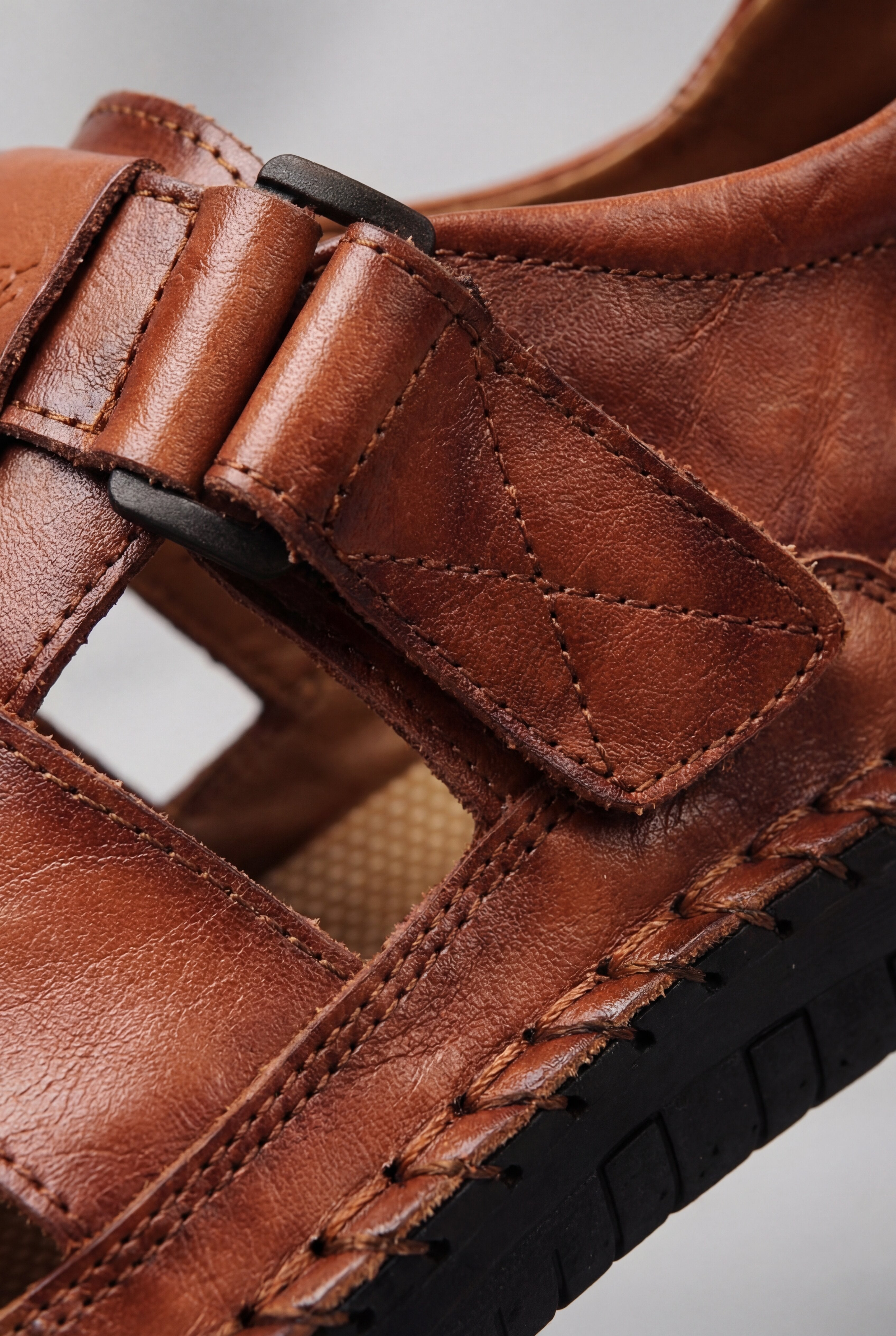 DRELVON CASUAL SANDALS – BROWN