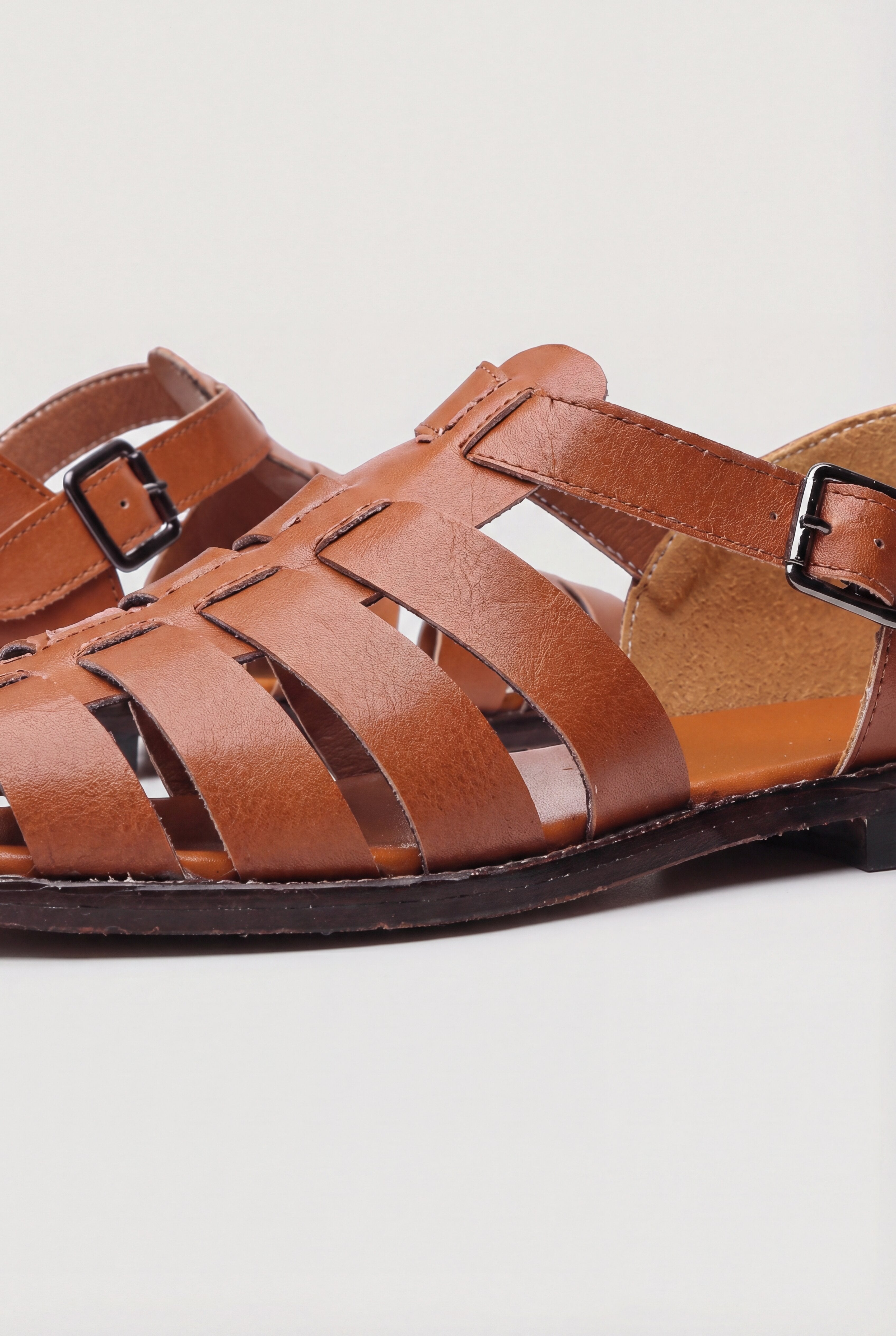 EDOM STRIDE SANDALS - BROWN