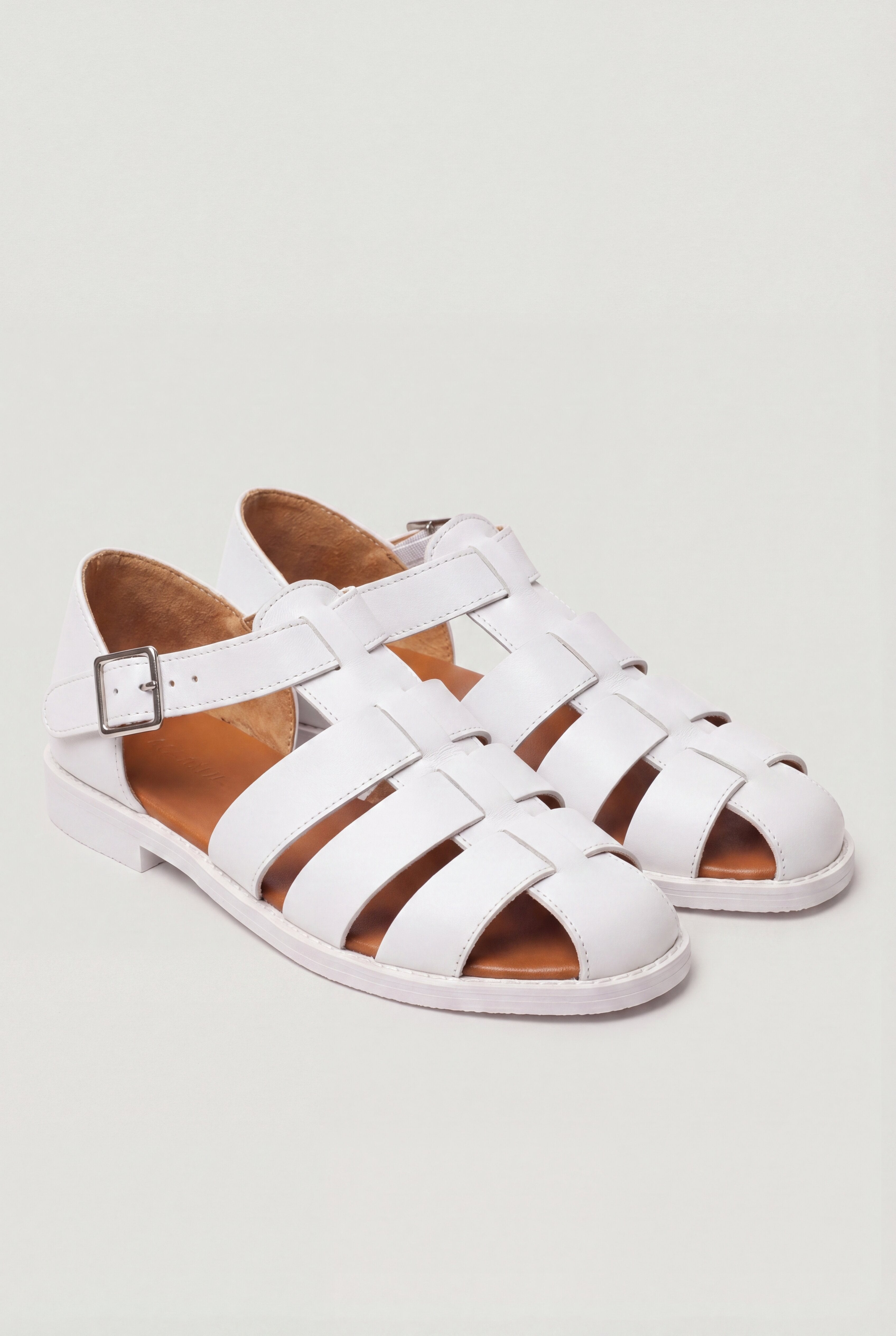 EDOM STRIDE SANDALS - WHITE