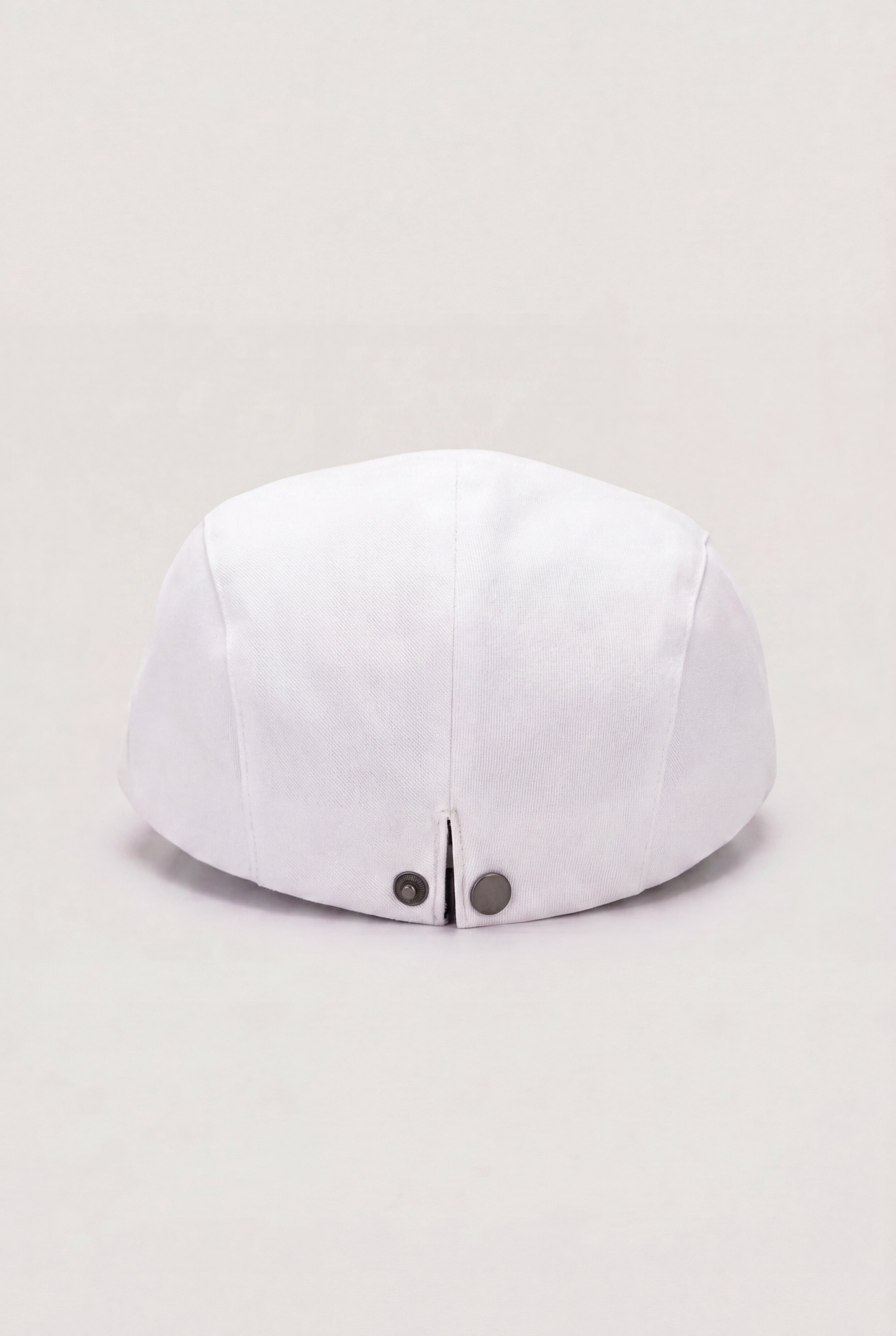 ELVANE FLAT CAP - WHITE