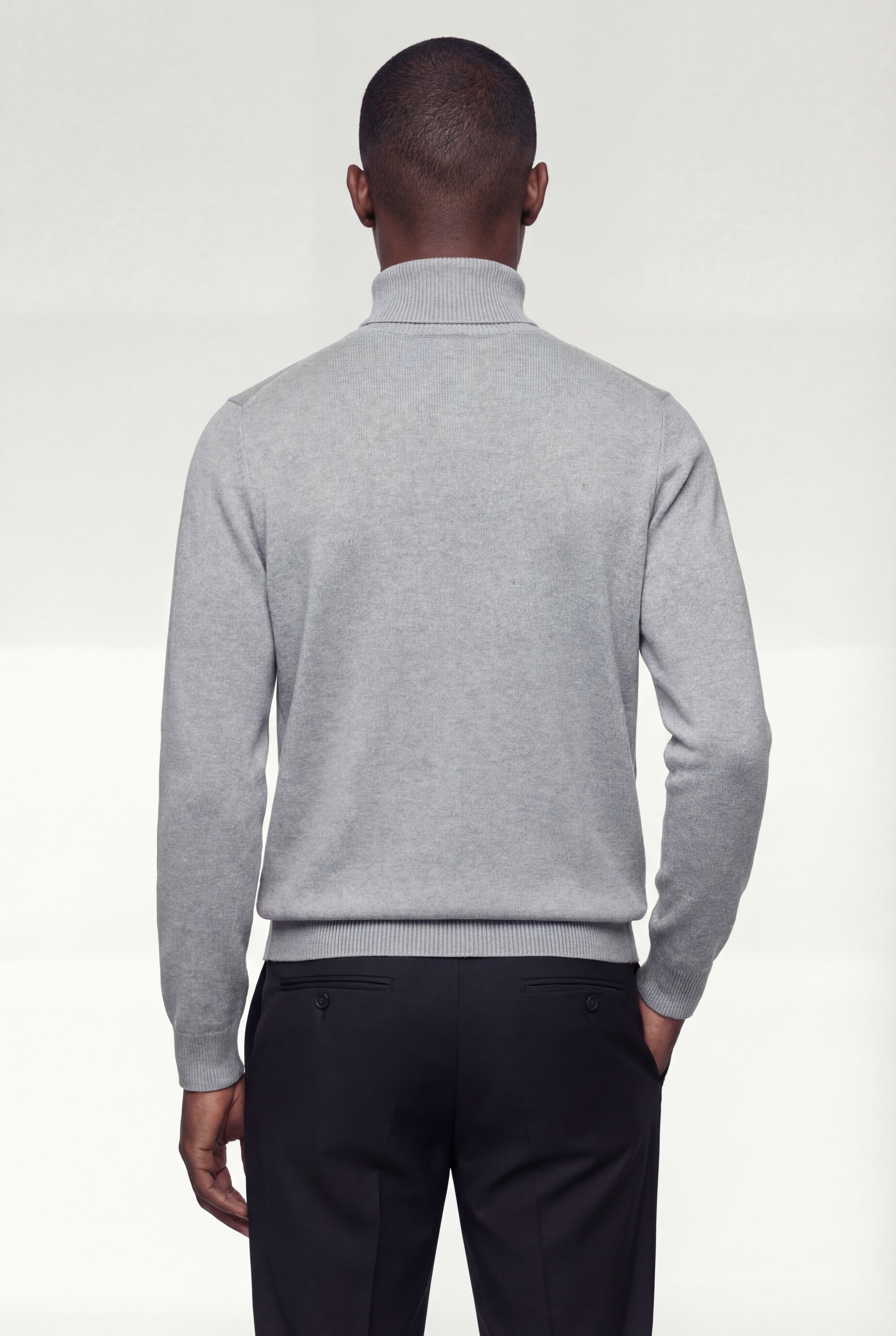 ELVAREN TURTLENECK SWEATER – GRAY