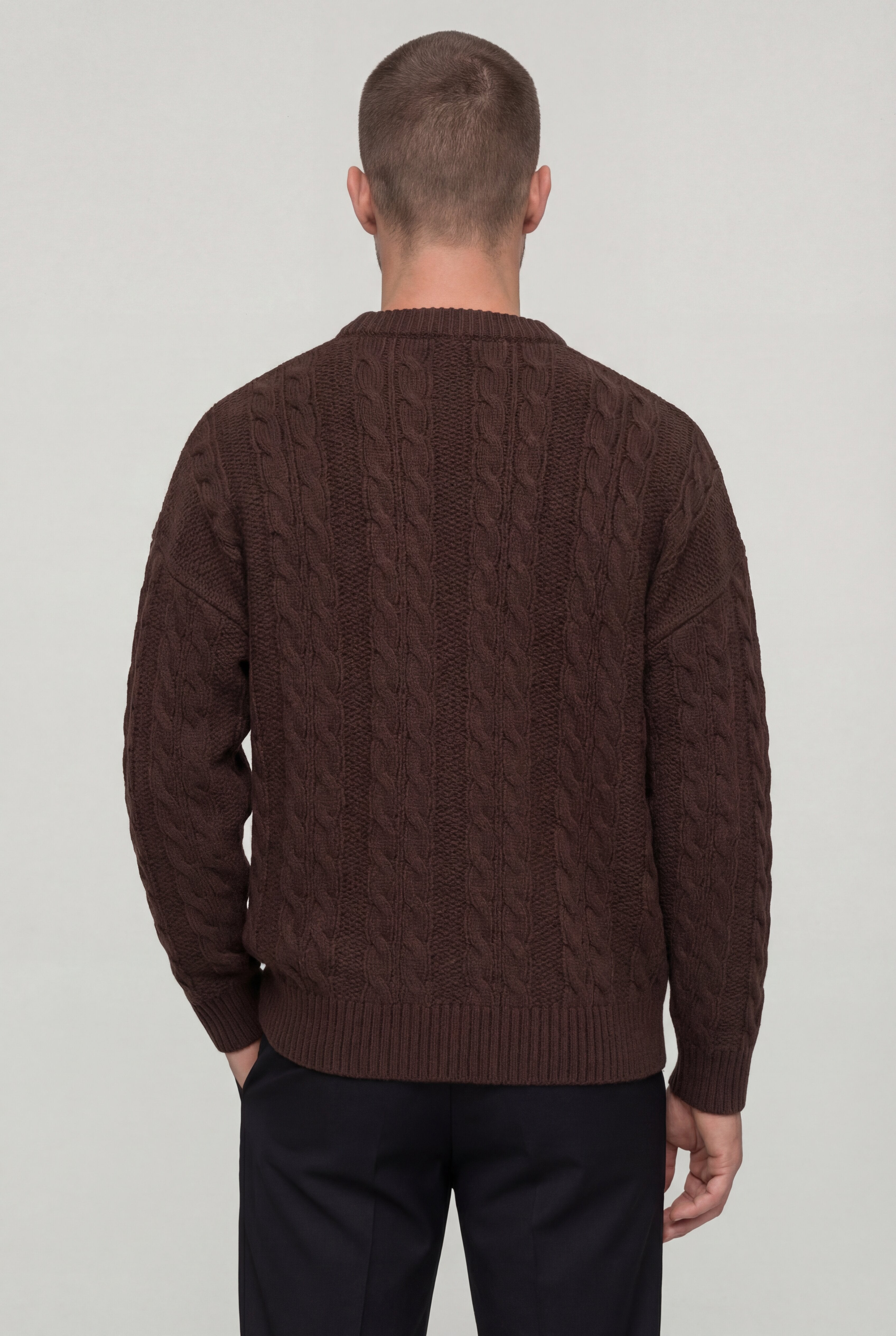 KAVIRO CABLE KNIT SWEATER – BROWN