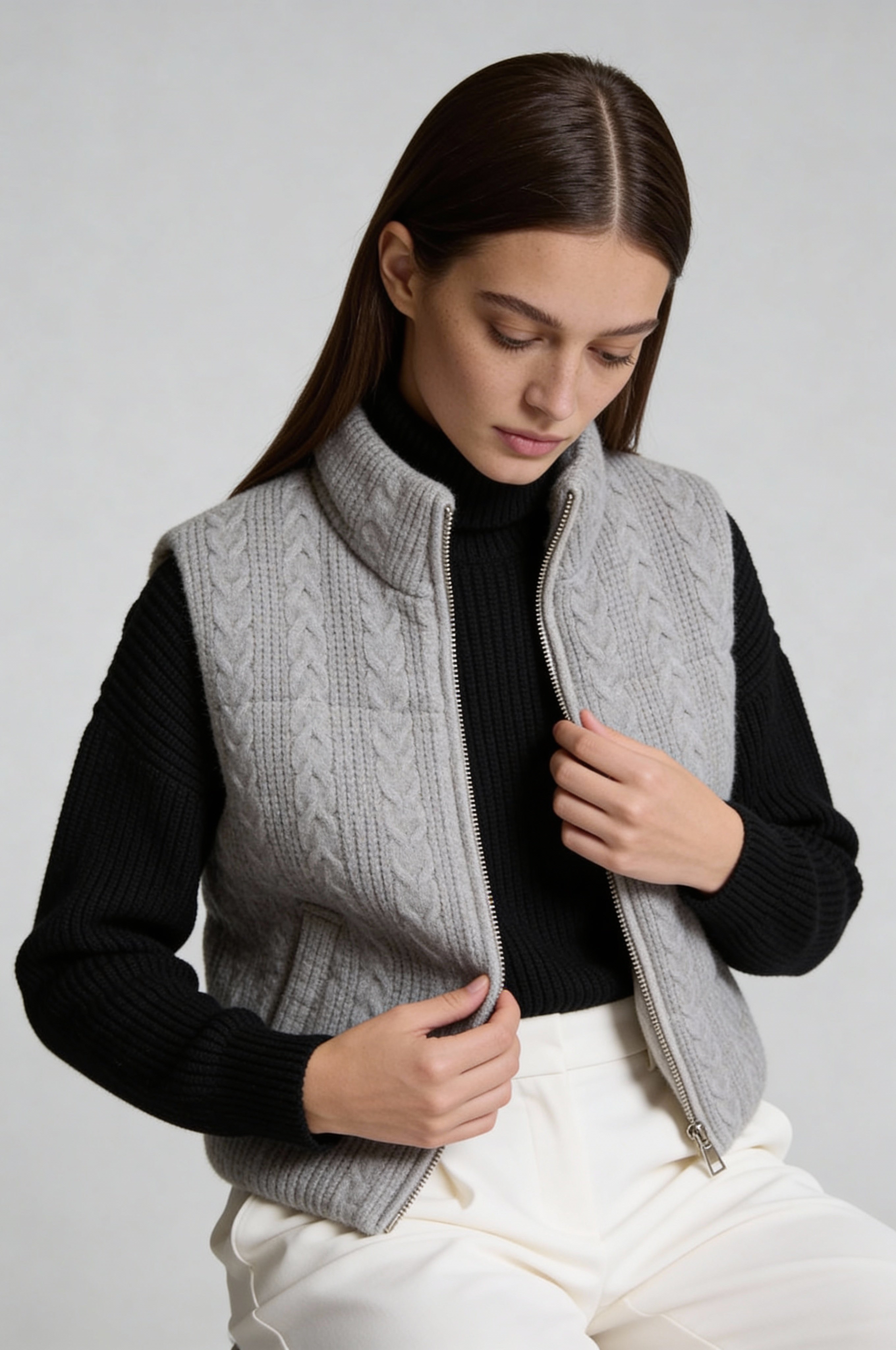 LARA CABLE-KNIT PUFFER VEST – GRAY