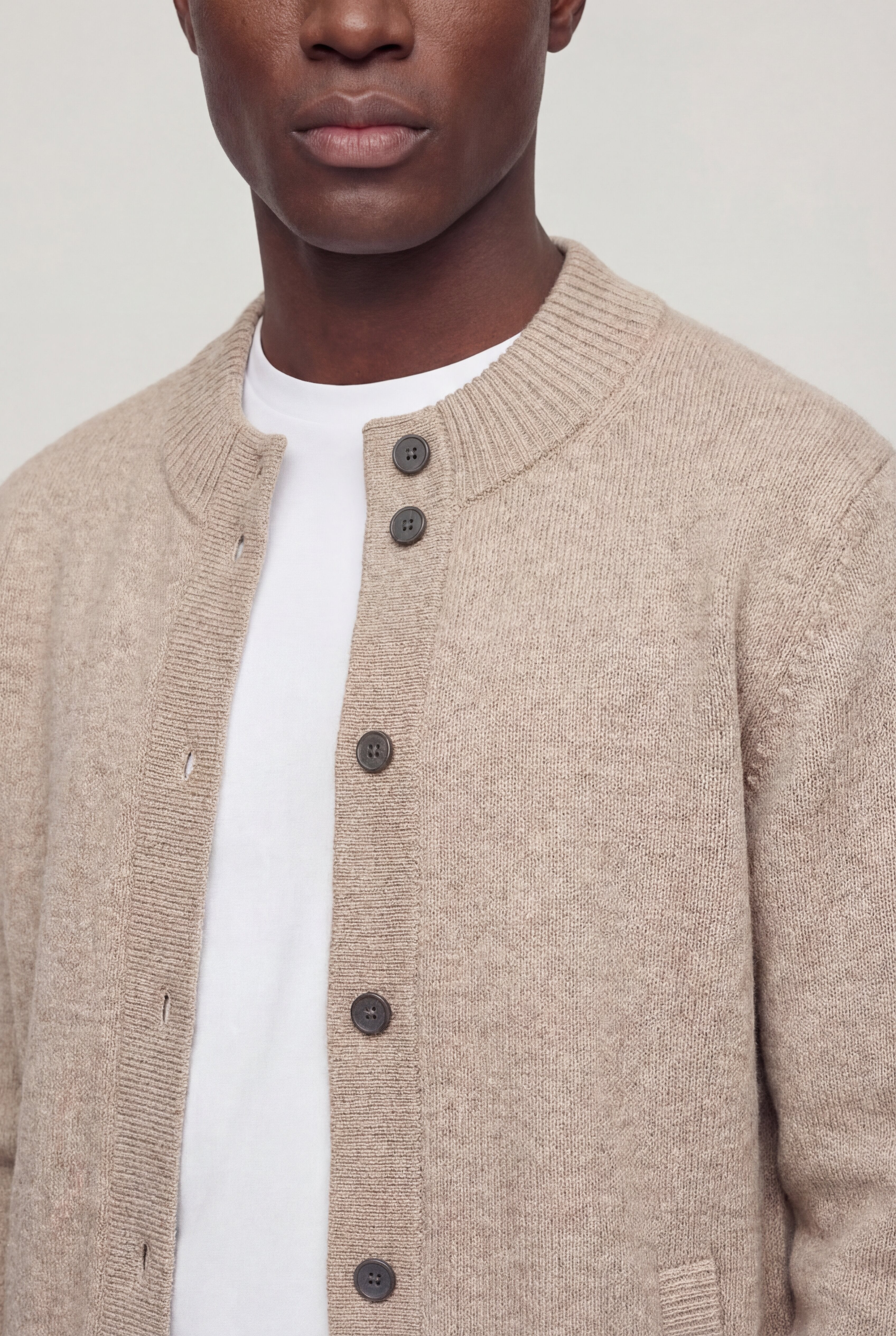 LORVIK WOOL STAND COLLAR CARDIGAN – CAMEL