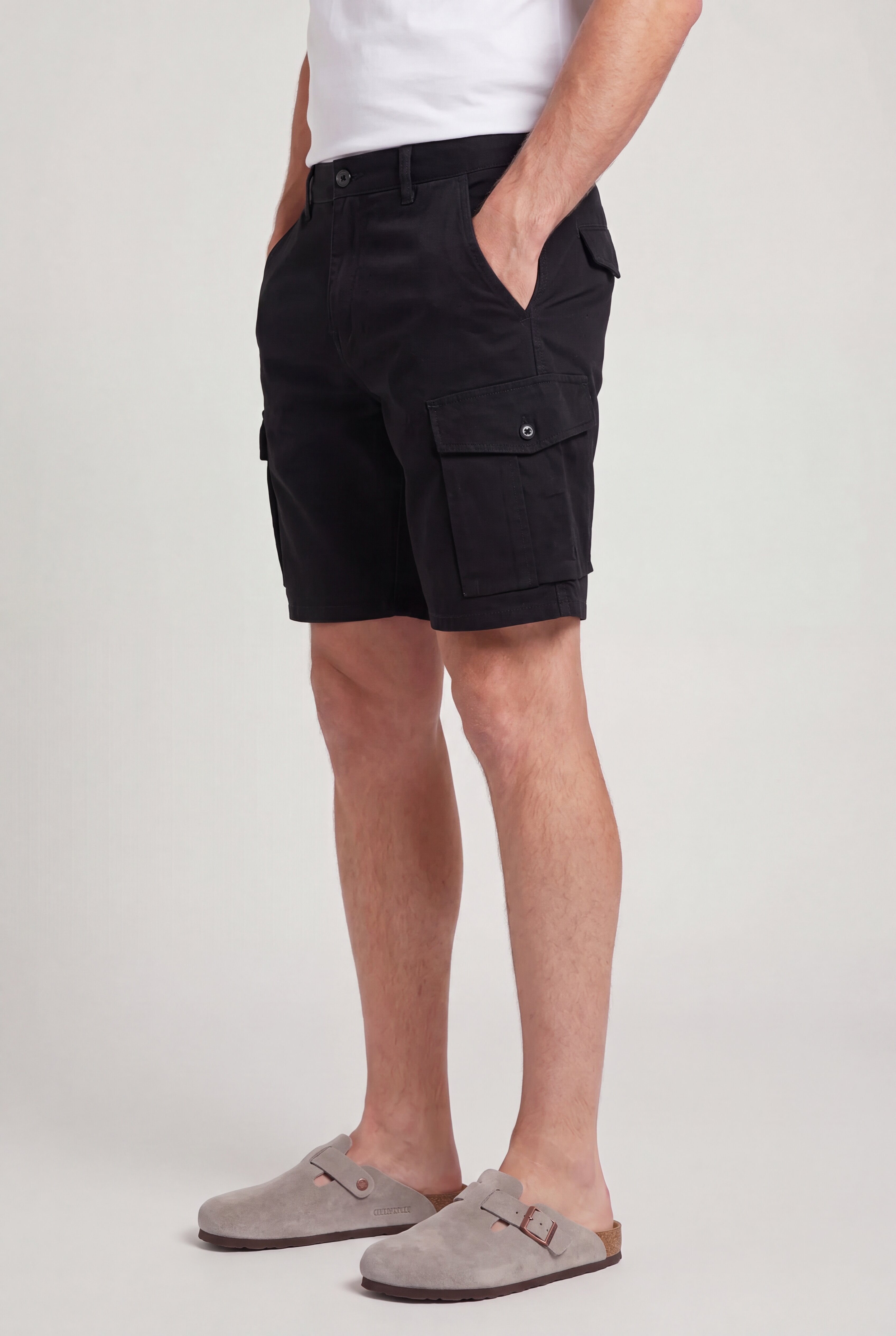LYVANO CARGO SHORTS – BLACK